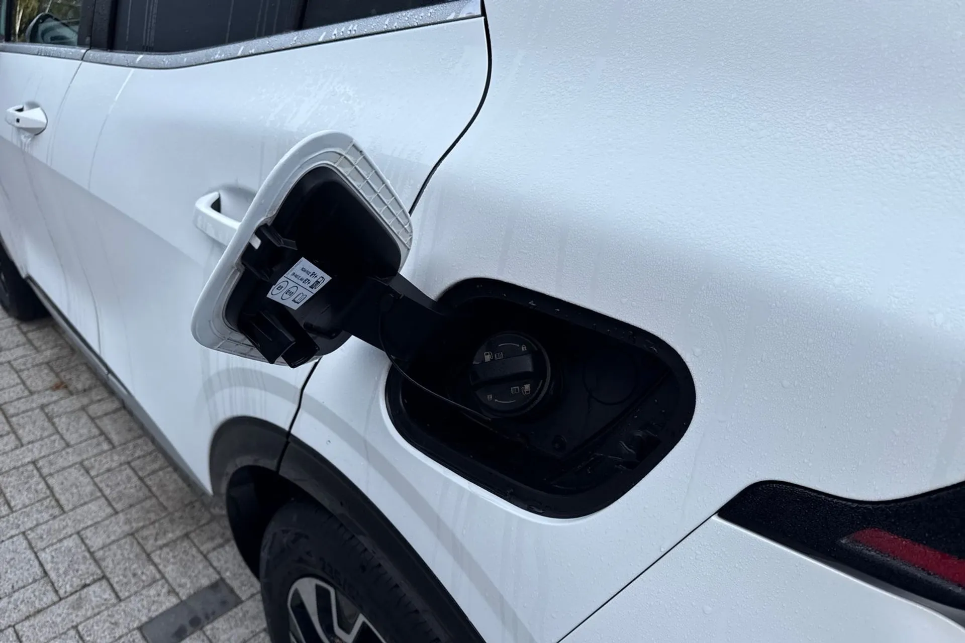 KIA SPORTAGE thumbnail image number 19