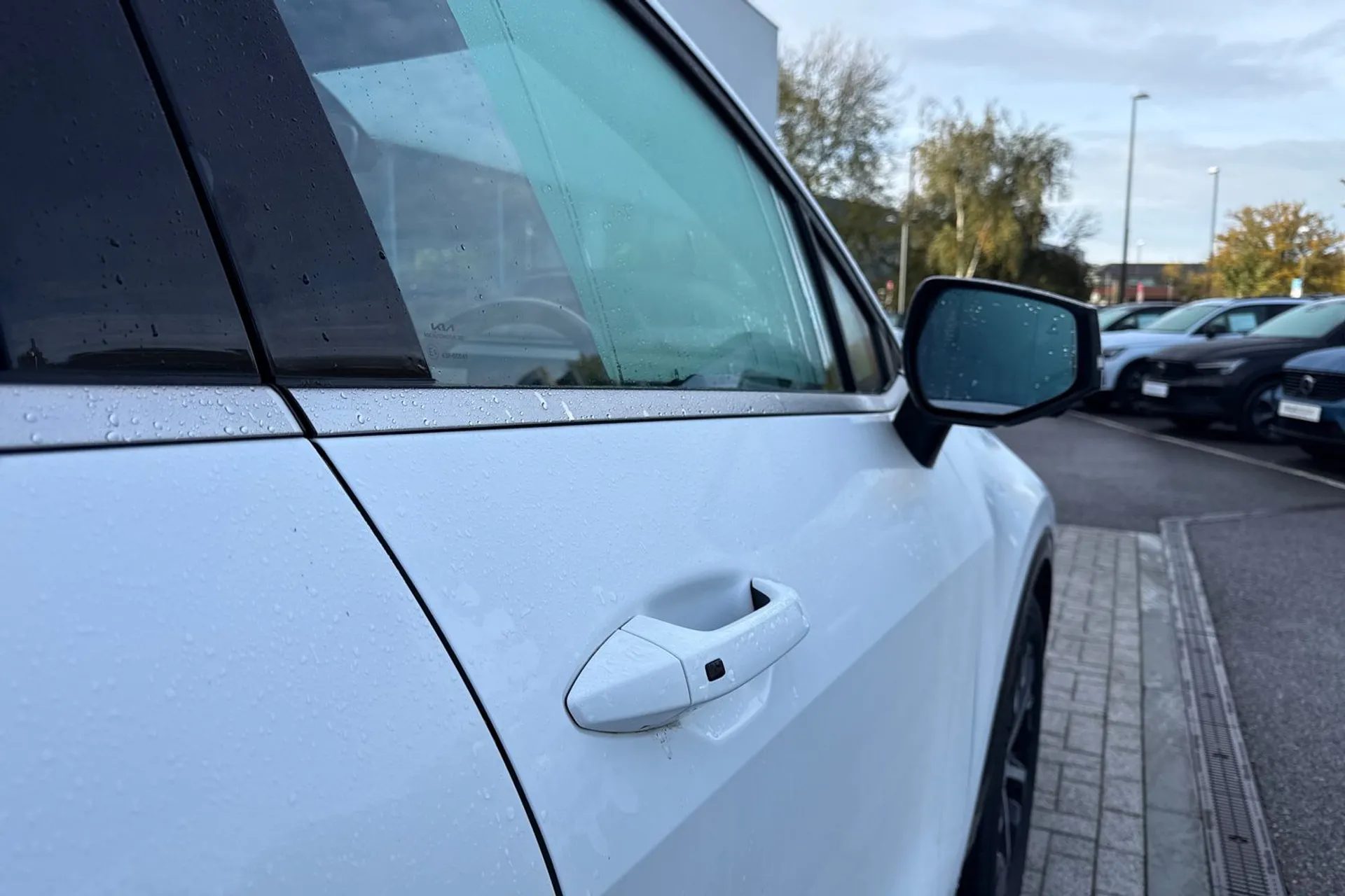 KIA SPORTAGE thumbnail image number 17