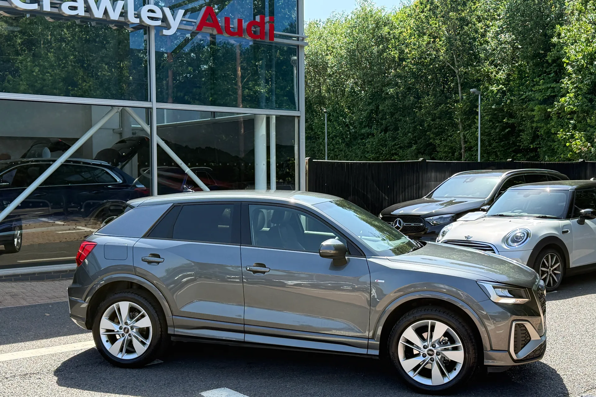 Audi Q2 thumbnail image number 2