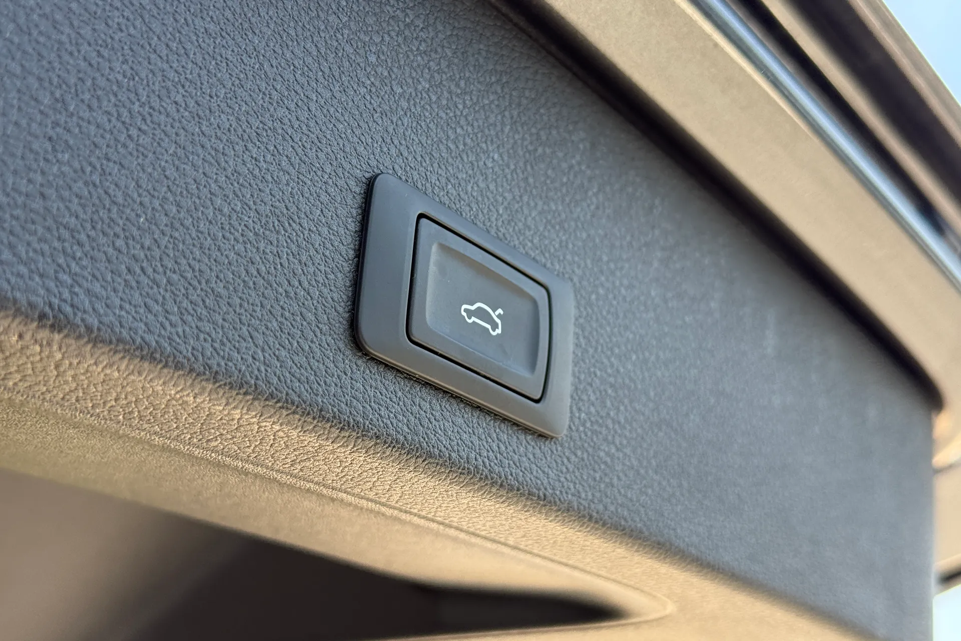 Audi Q2 thumbnail image number 43