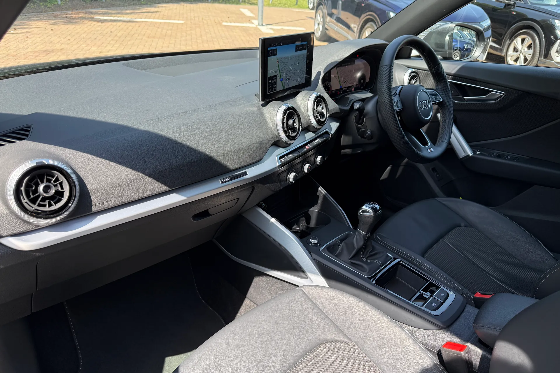 Audi Q2 thumbnail image number 52