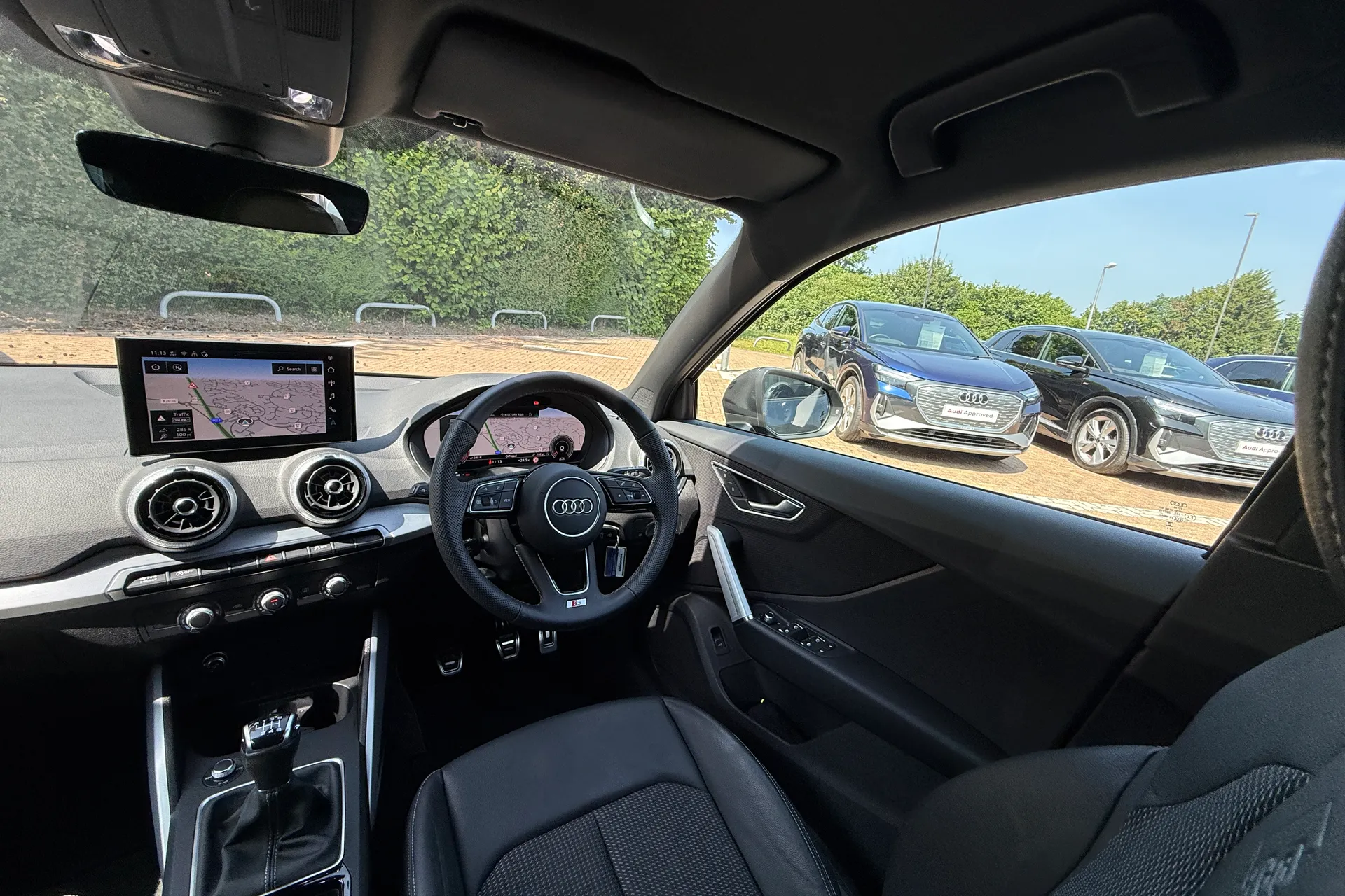 Audi Q2 thumbnail image number 38