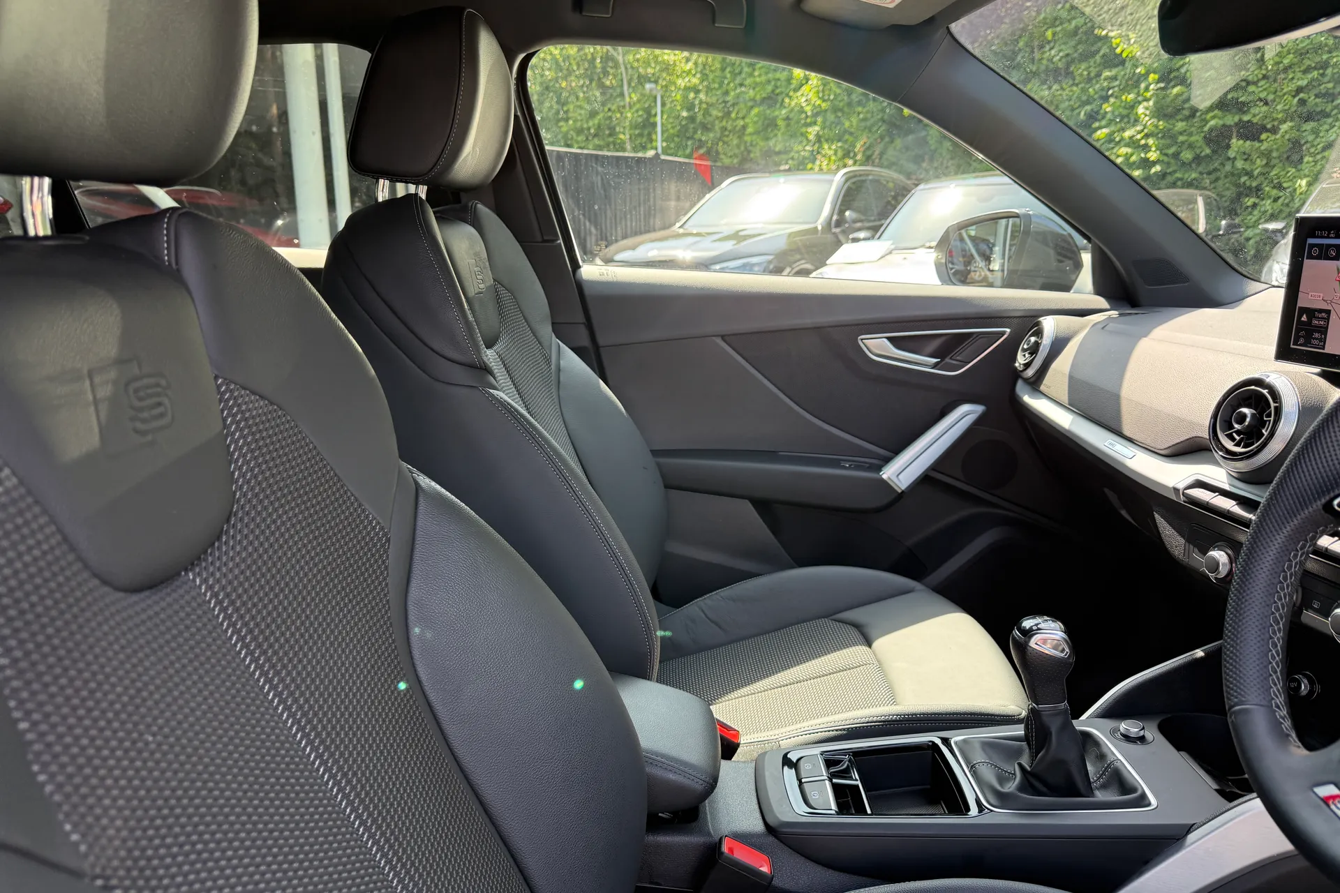 Audi Q2 thumbnail image number 31