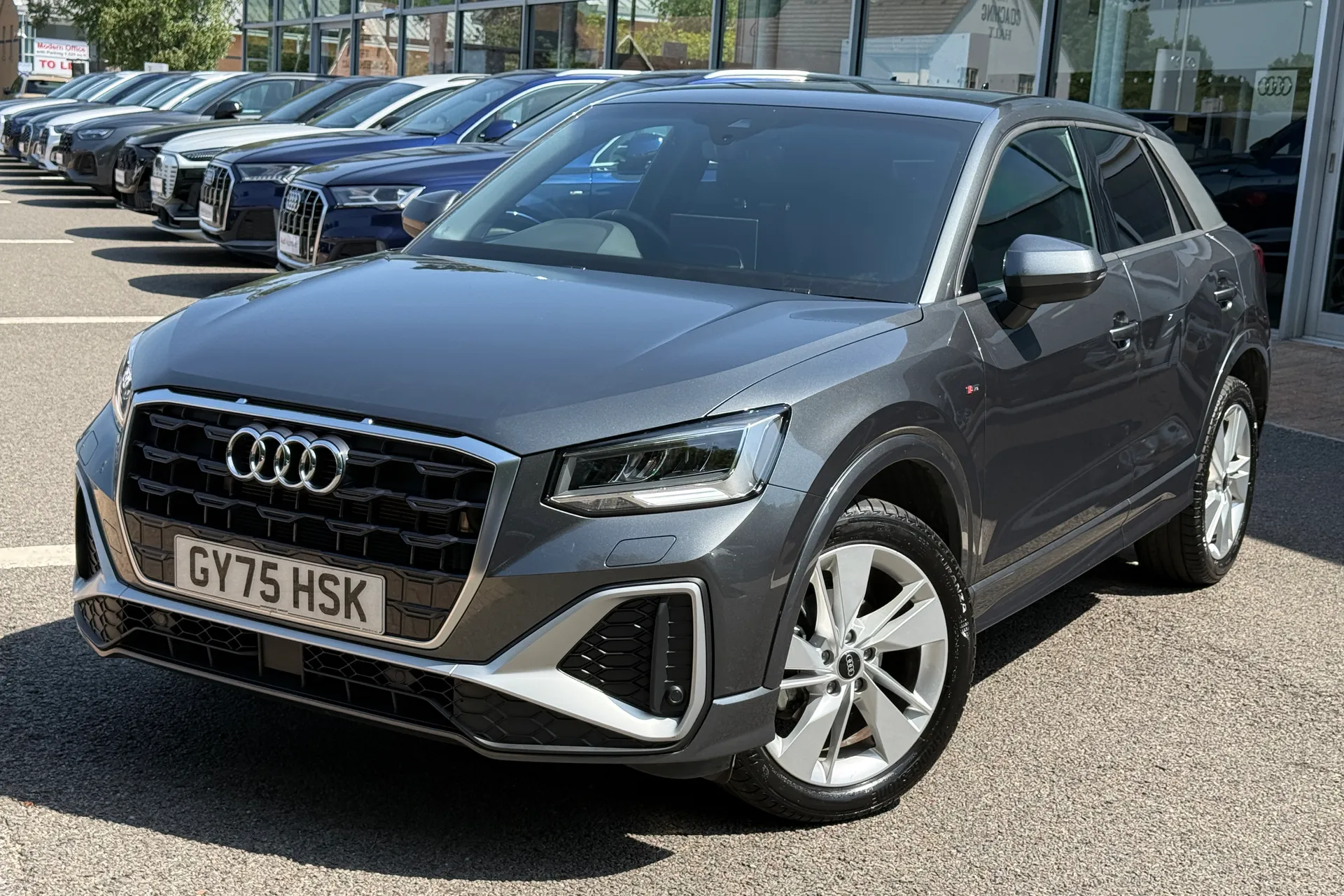 Audi Q2 thumbnail image number 55