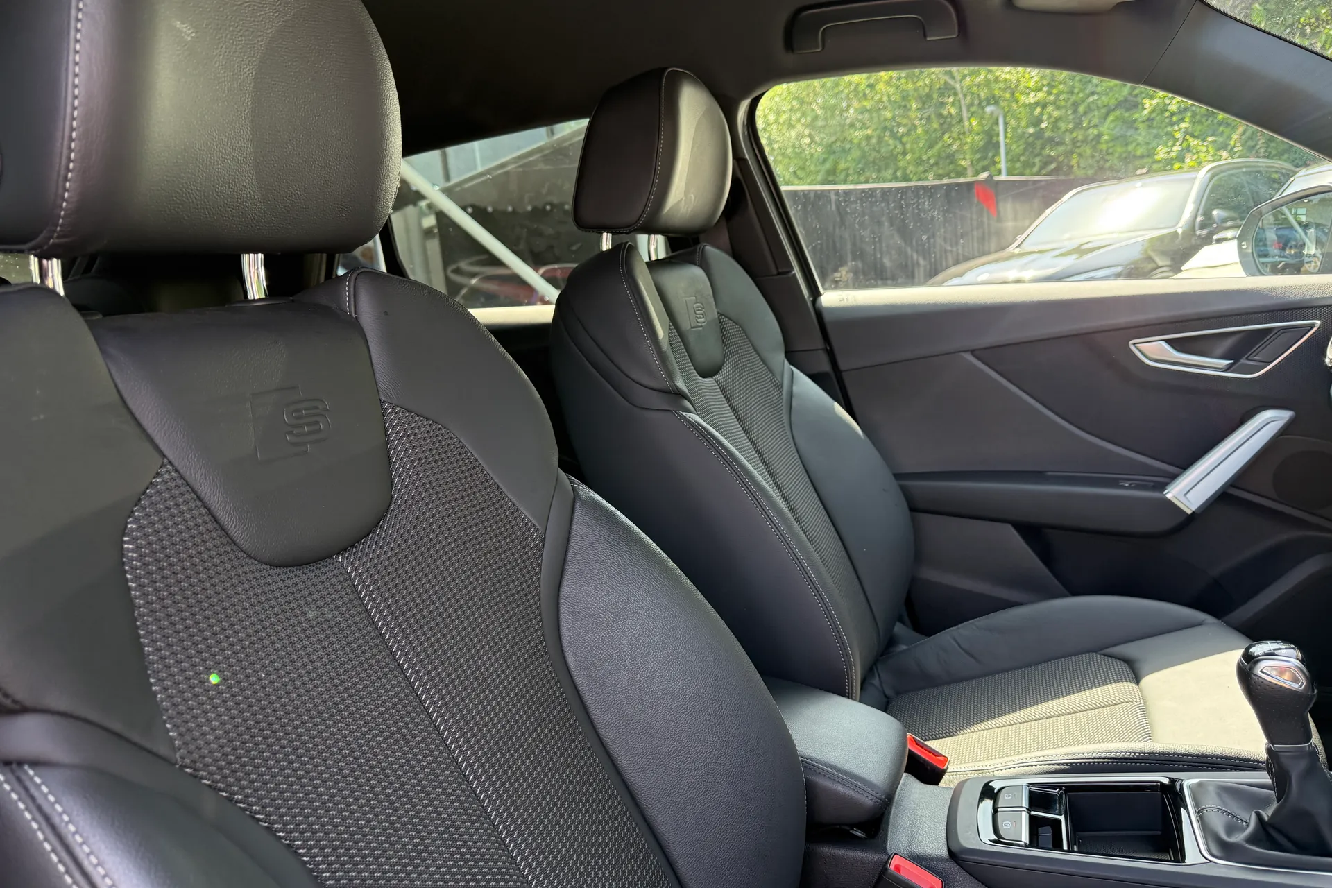 Audi Q2 thumbnail image number 30
