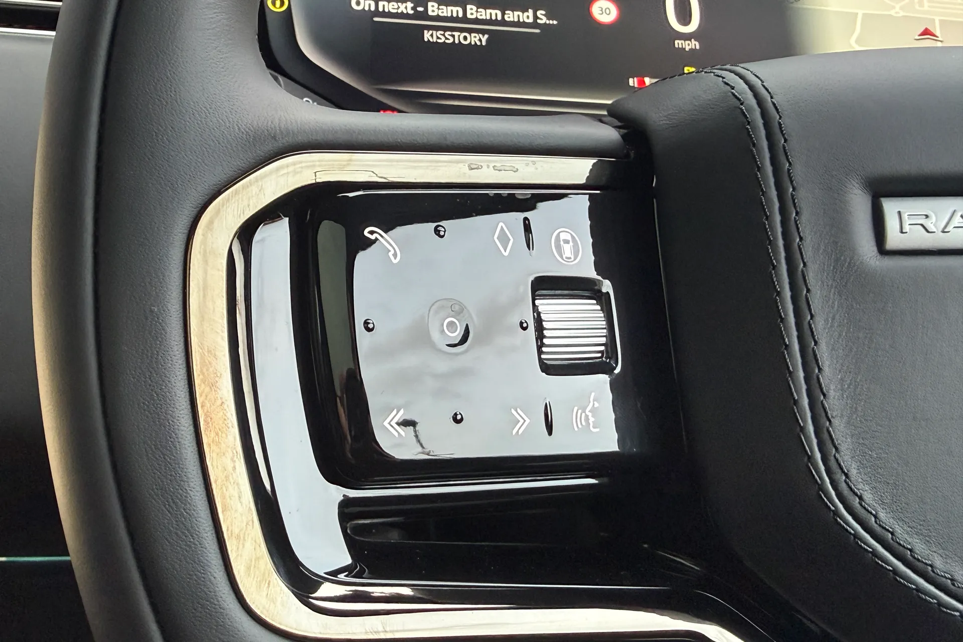 LAND ROVER RANGE ROVER SPORT thumbnail image number 30