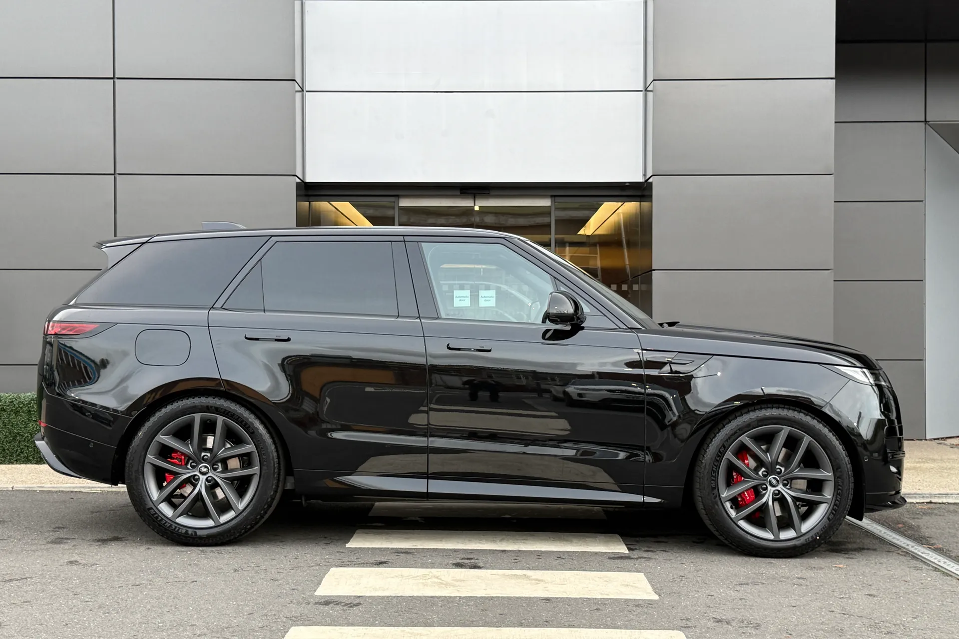 LAND ROVER RANGE ROVER SPORT thumbnail image number 2