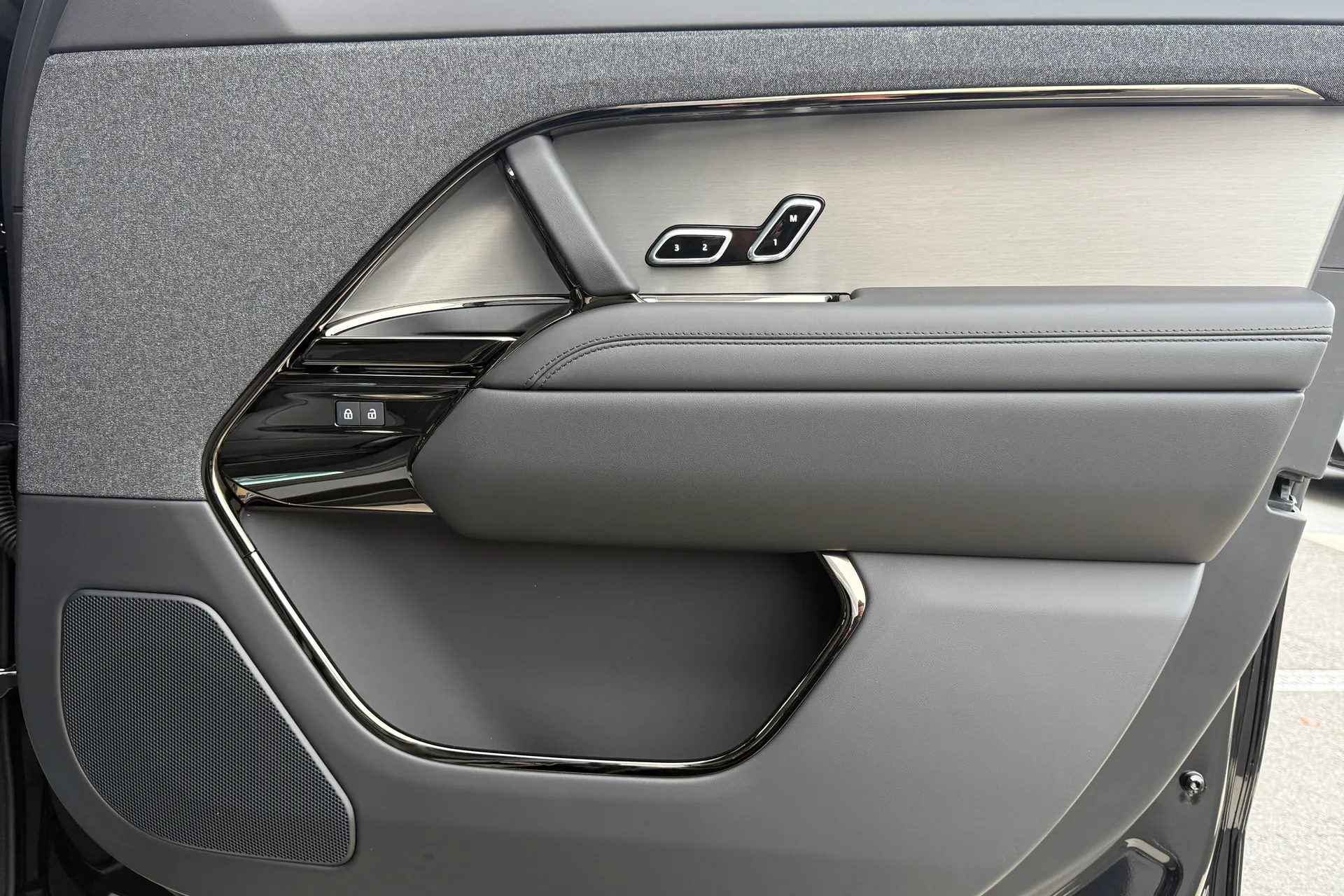 LAND ROVER RANGE ROVER SPORT thumbnail image number 20