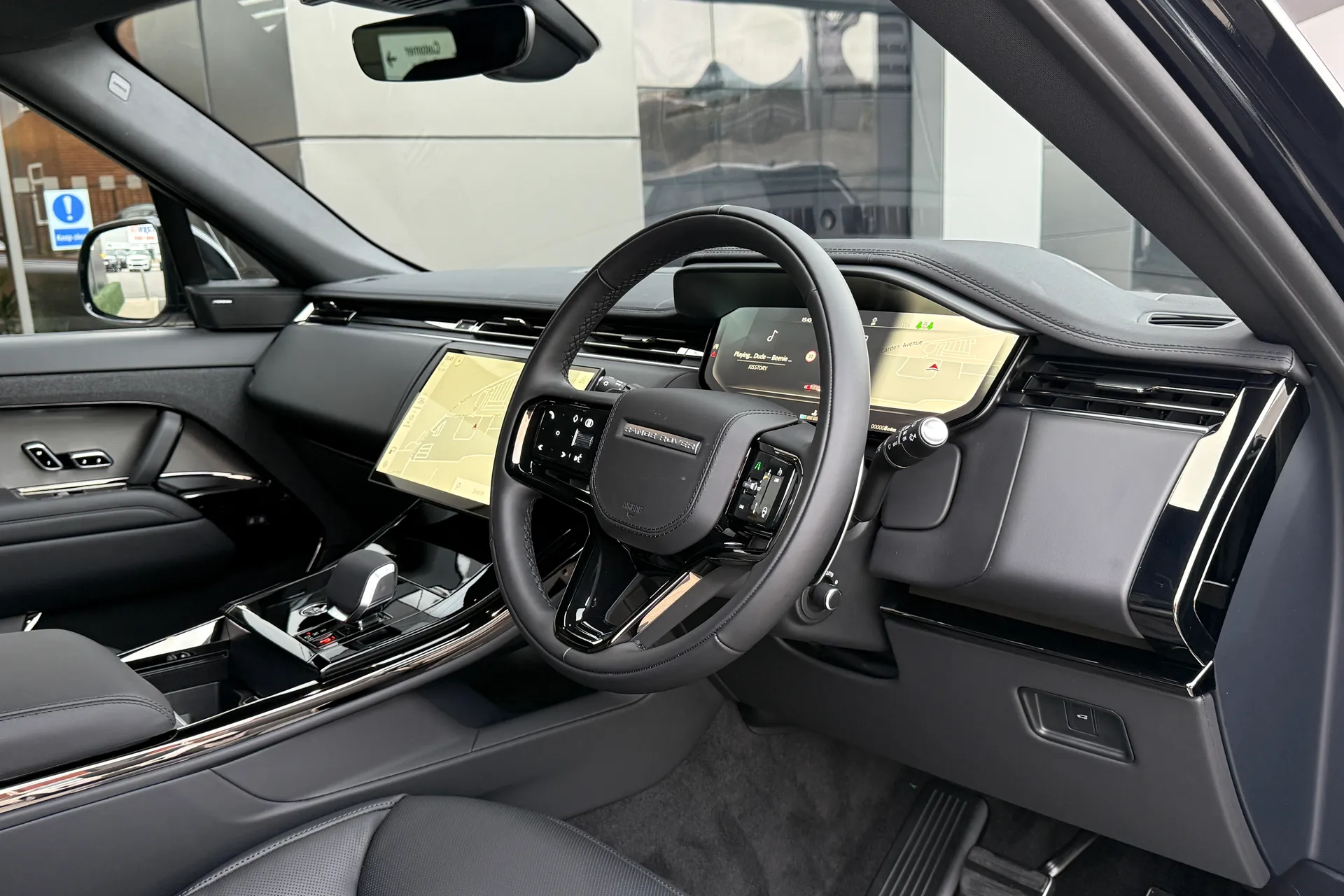 LAND ROVER RANGE ROVER SPORT thumbnail image number 15