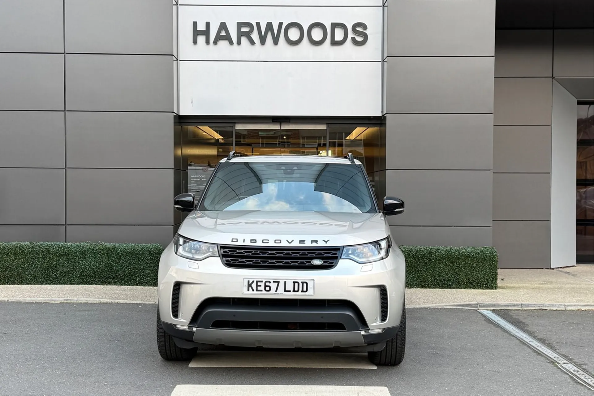 LAND ROVER DISCOVERY thumbnail image number 16