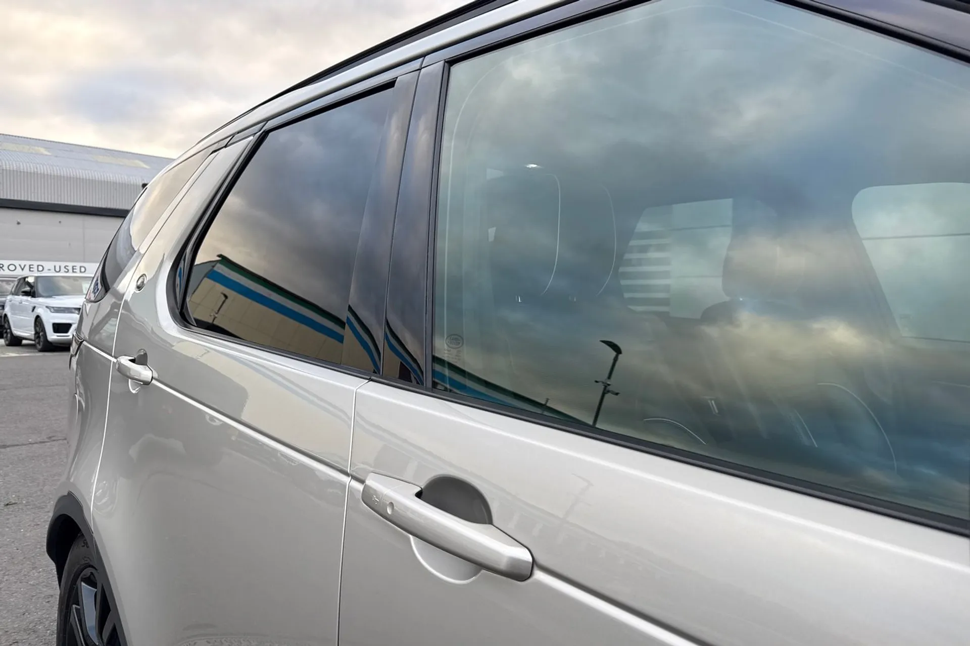 LAND ROVER DISCOVERY thumbnail image number 23