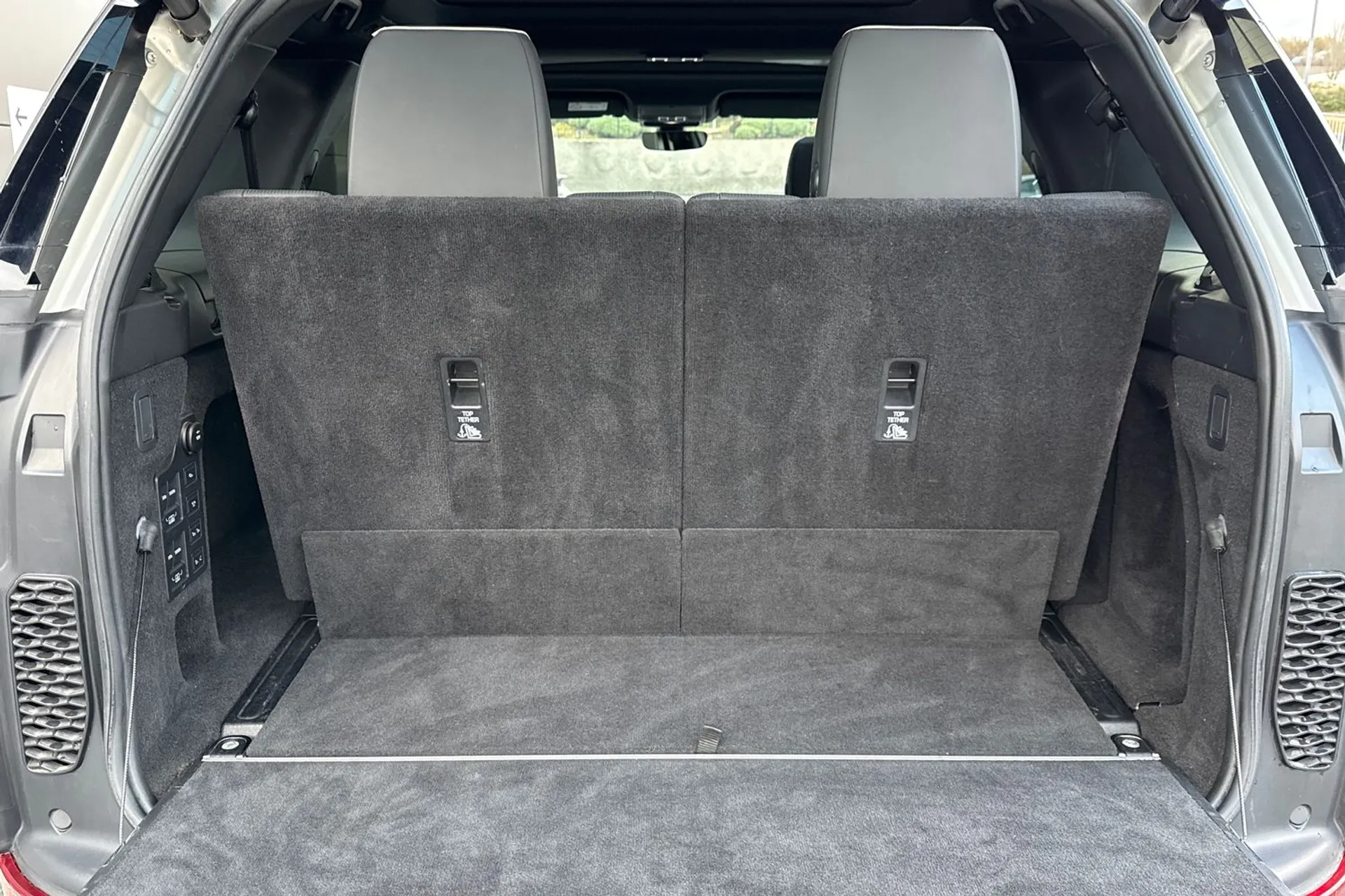 LAND ROVER DISCOVERY thumbnail image number 34