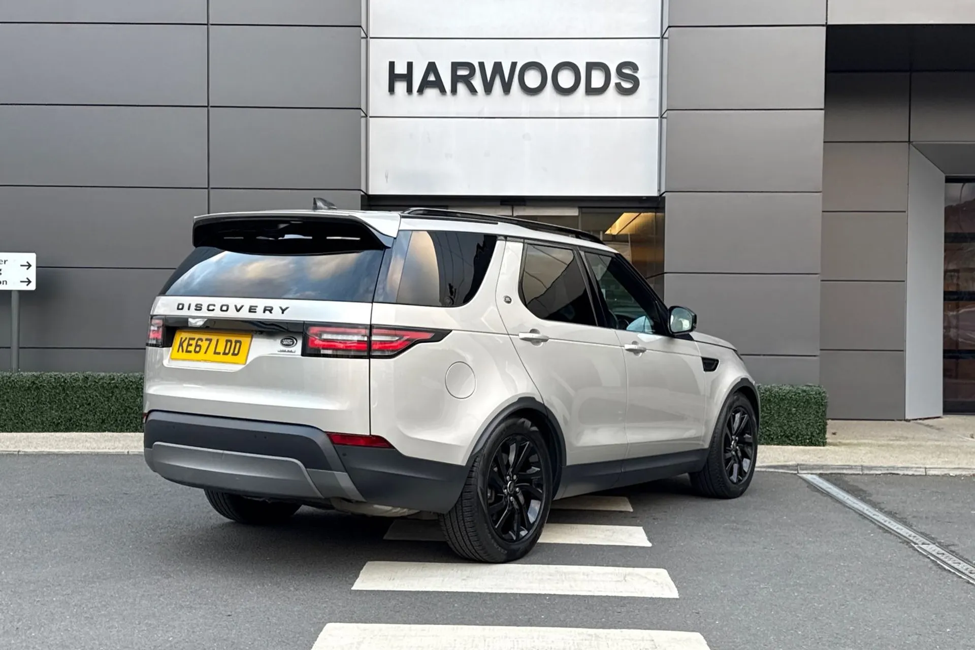 LAND ROVER DISCOVERY thumbnail image number 8