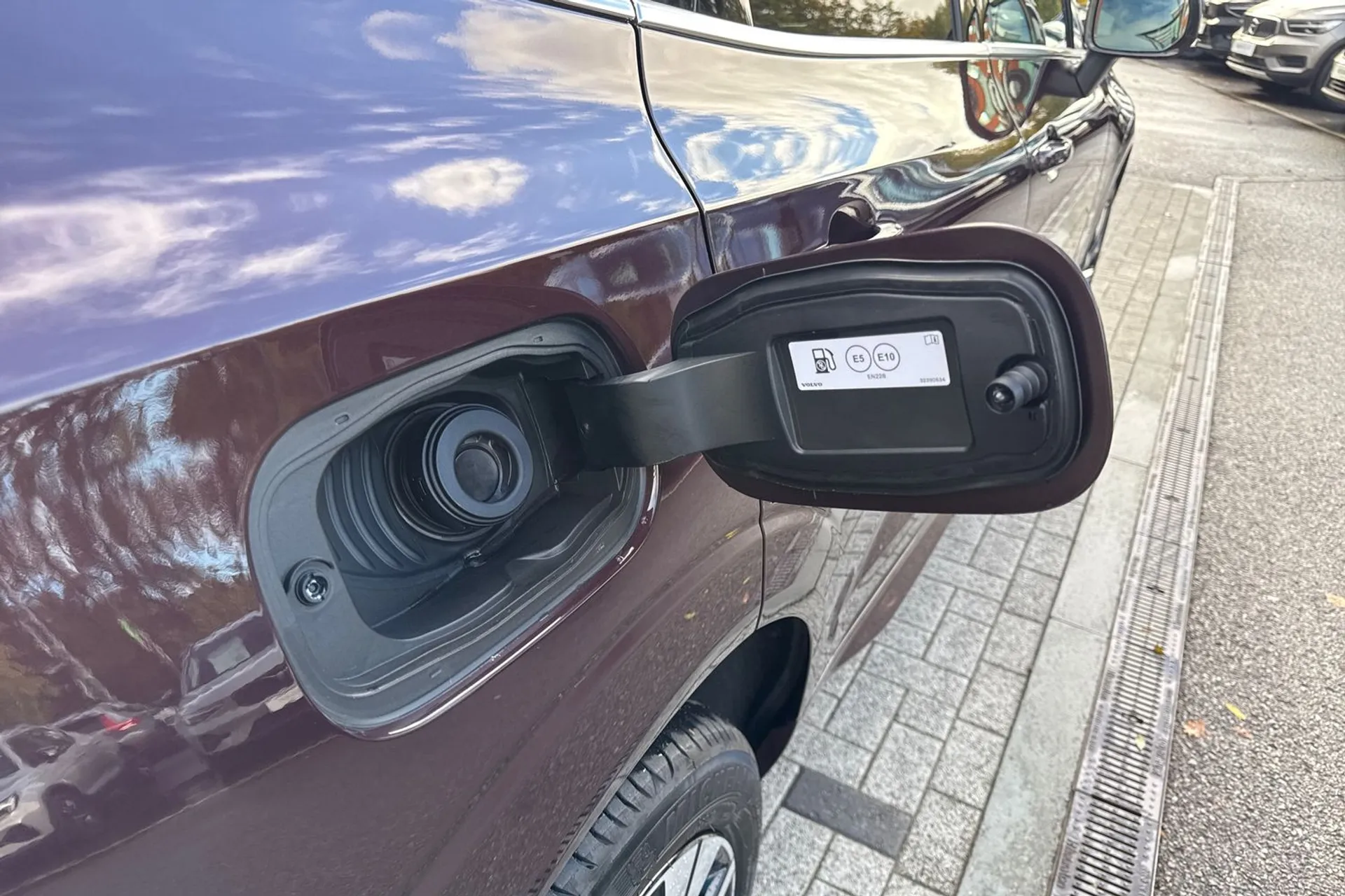 Volvo XC60 thumbnail image number 18