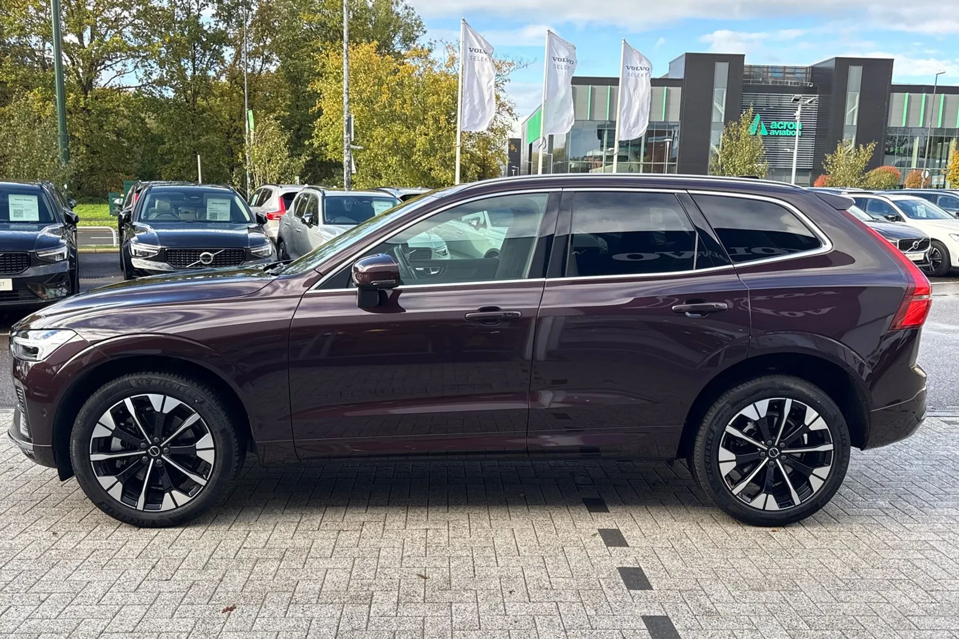 Volvo XC60 thumbnail image number 10