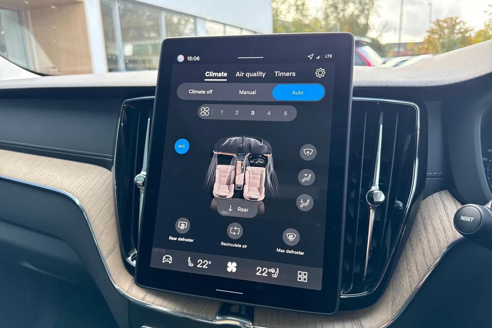 Volvo XC60 thumbnail image number 39