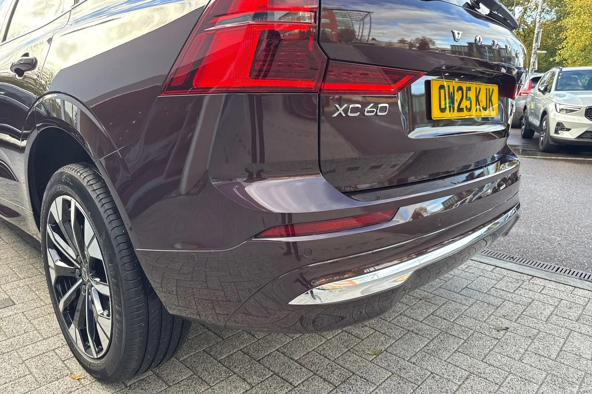 Volvo XC60 thumbnail image number 17