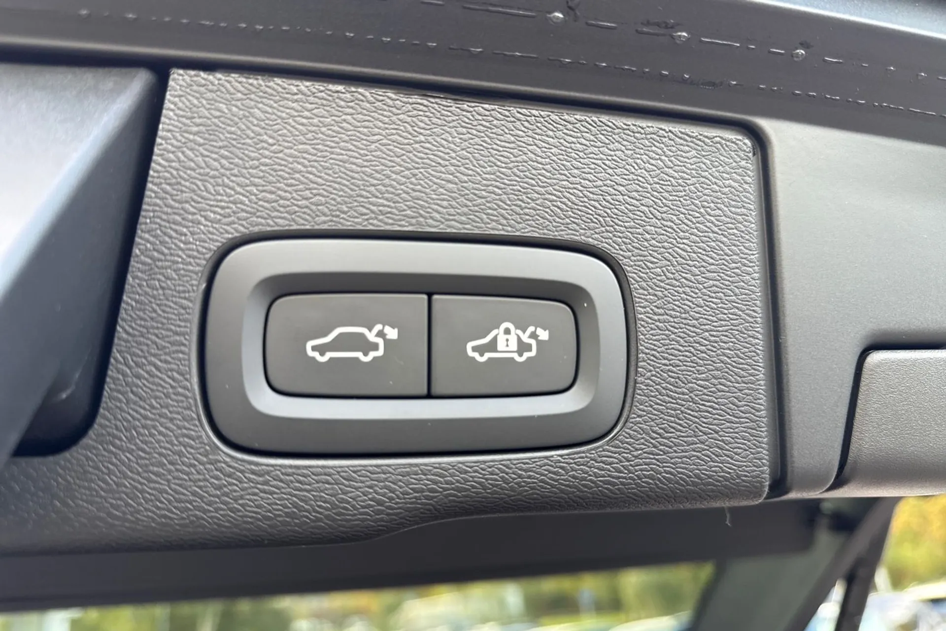 Volvo XC60 thumbnail image number 20