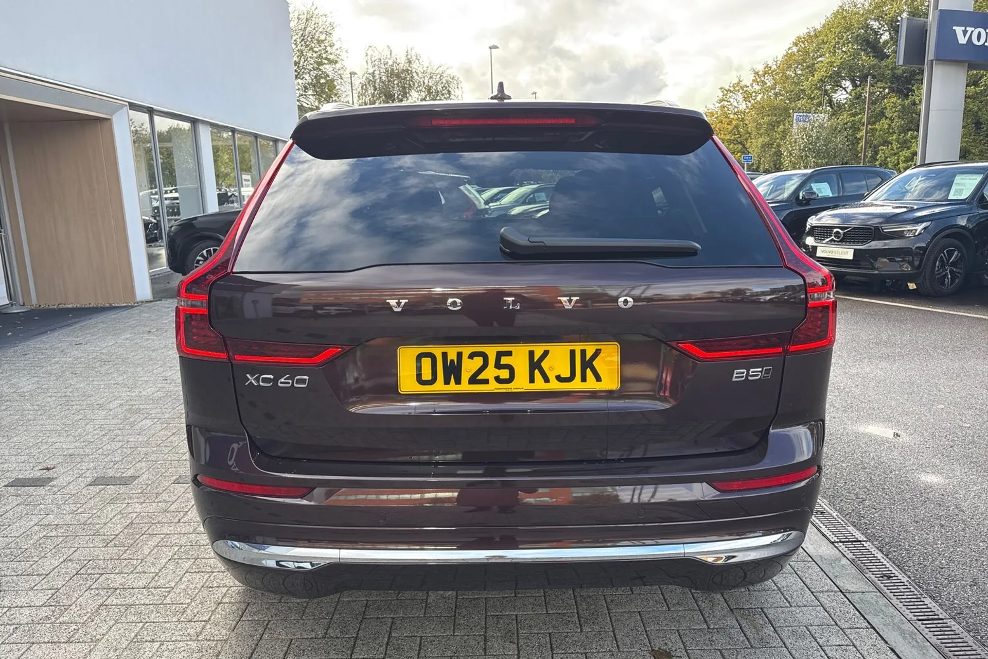 Volvo XC60 thumbnail image number 8