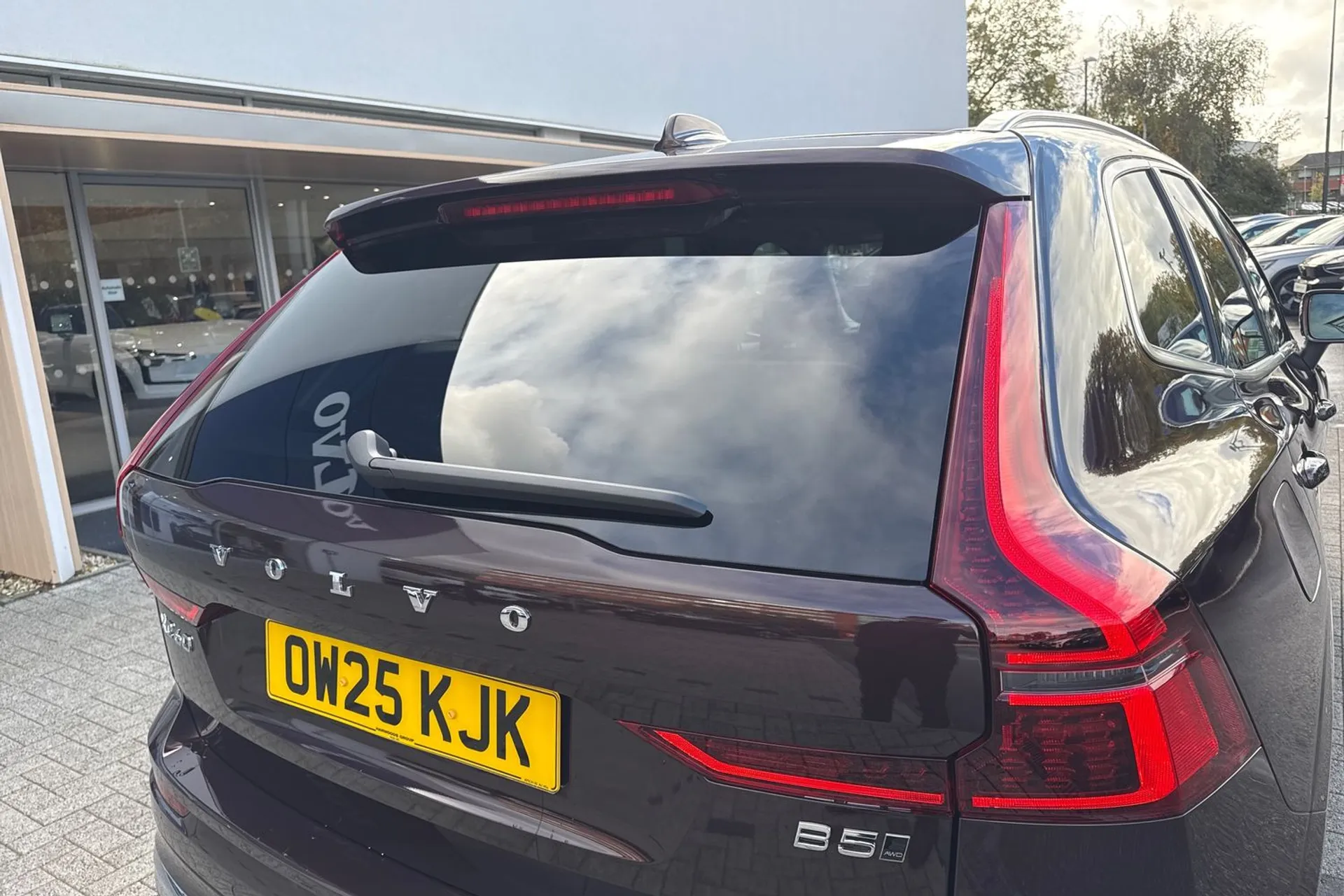 Volvo XC60 thumbnail image number 15