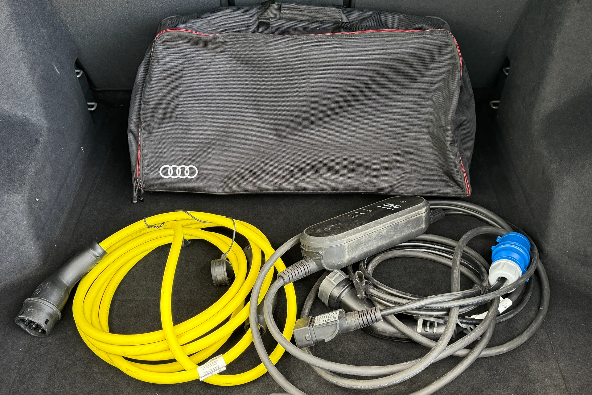 Audi Q4 thumbnail image number 23