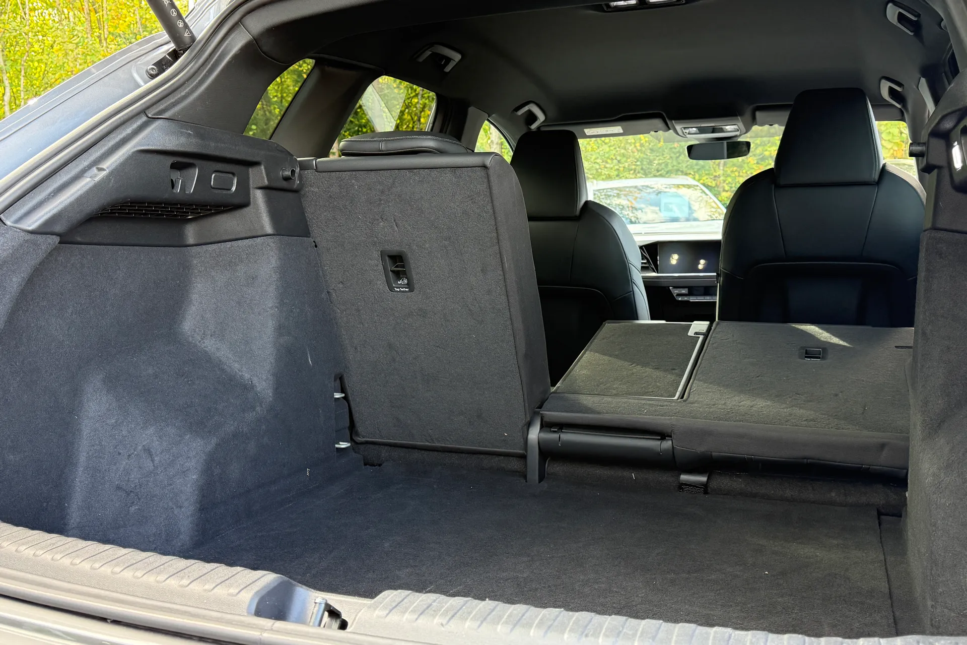 Audi Q4 thumbnail image number 27