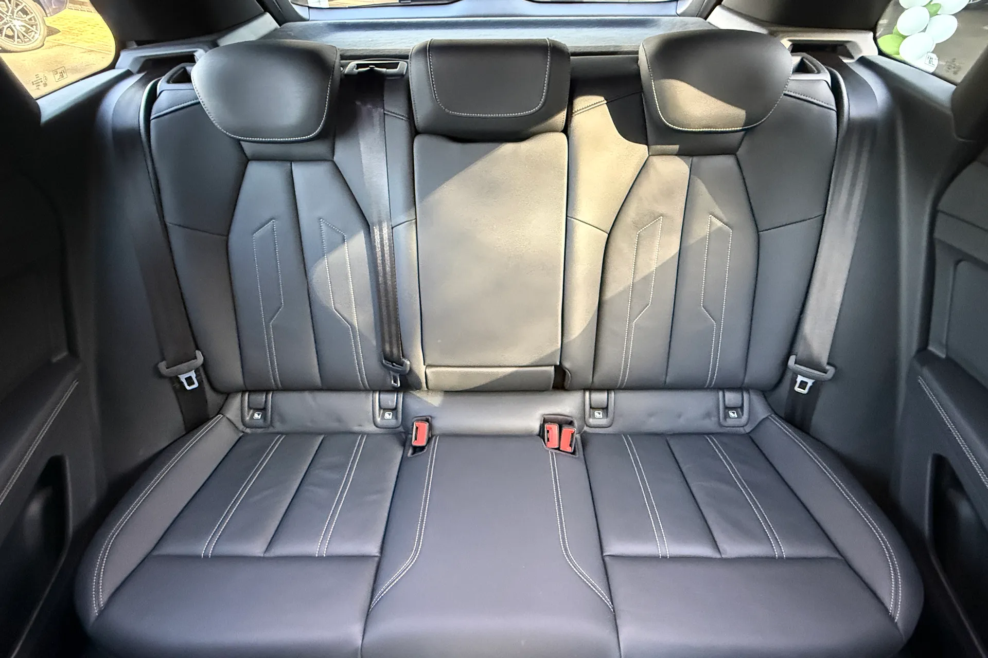 Audi Q4 thumbnail image number 32