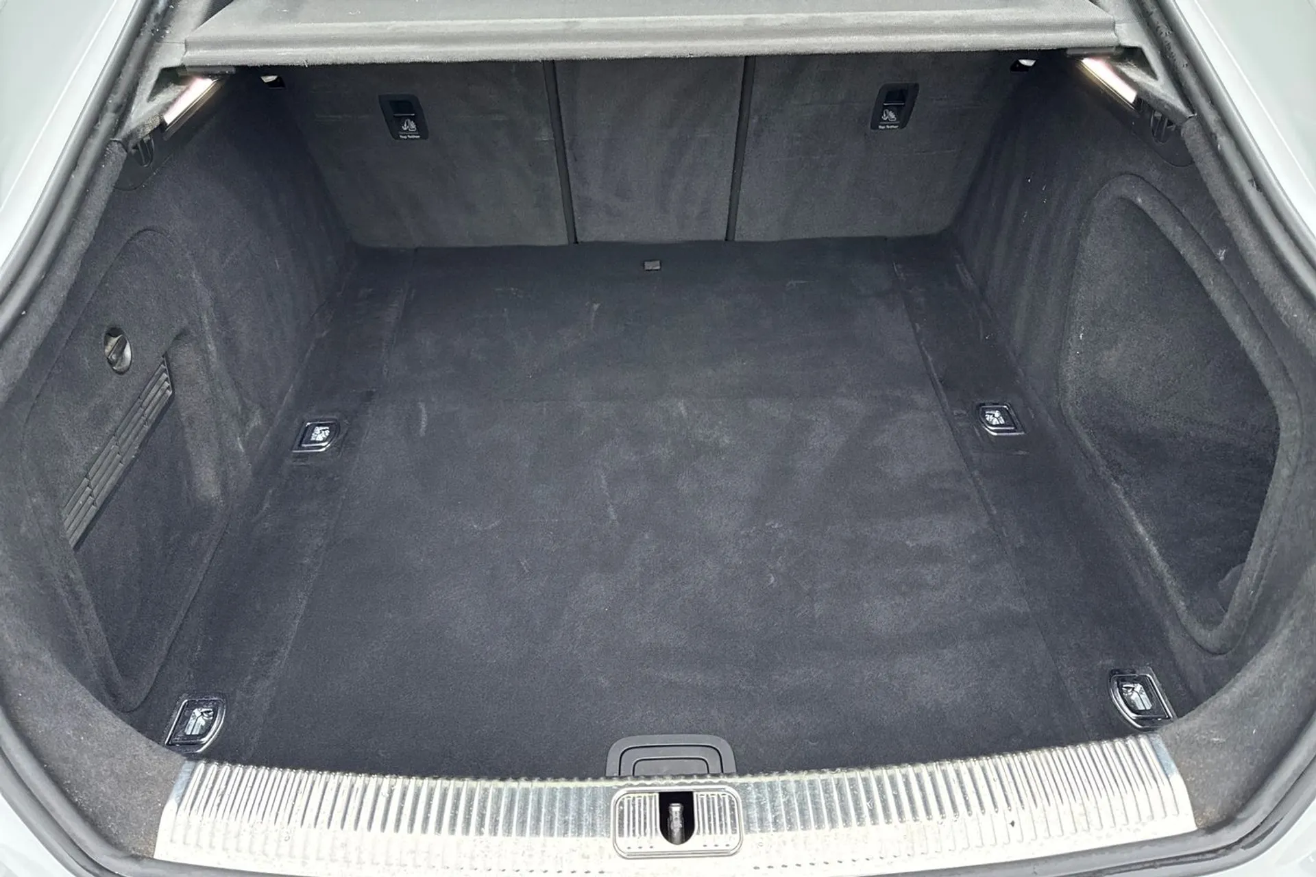 Audi A5 thumbnail image number 21