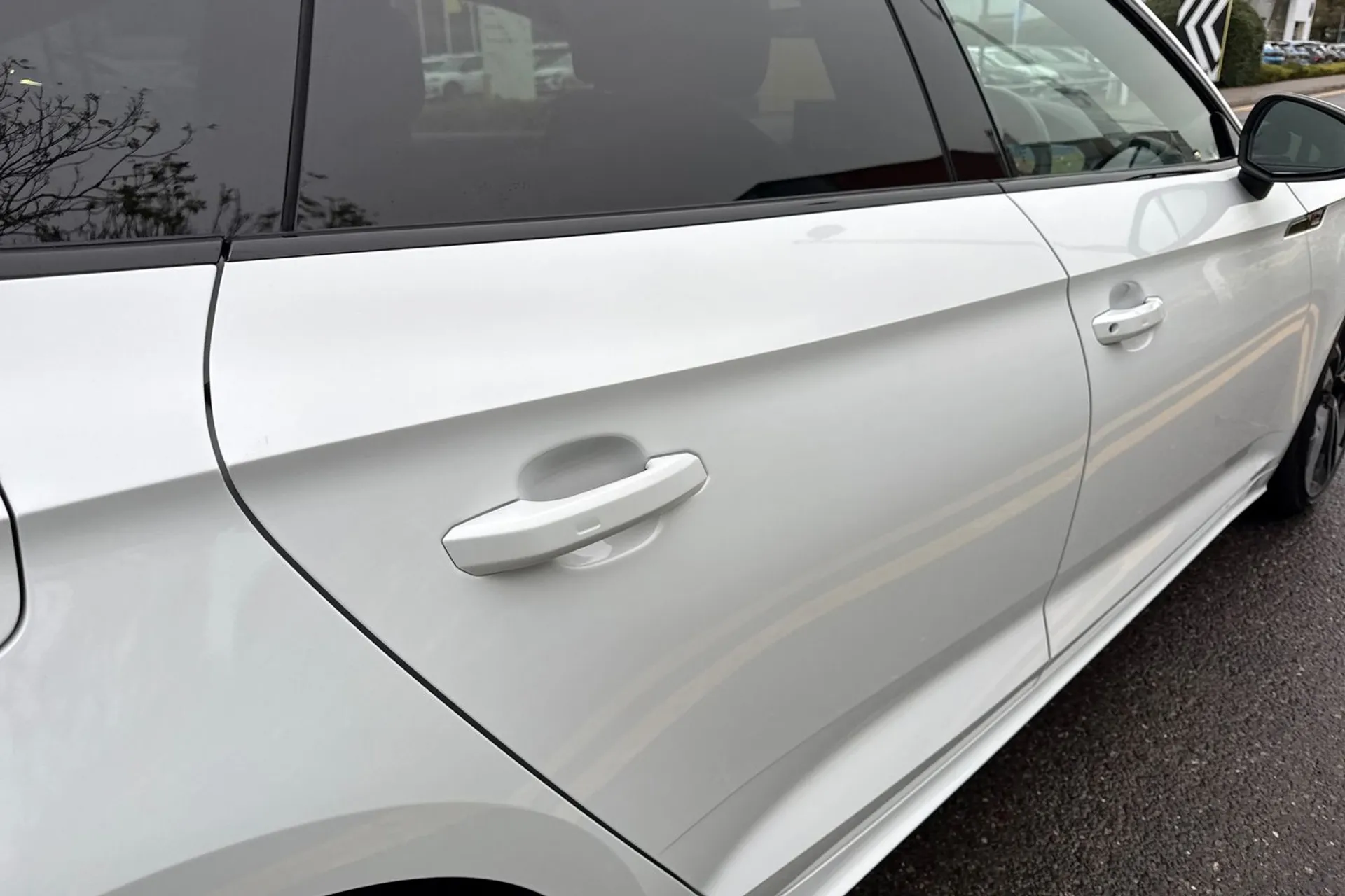 Audi A5 thumbnail image number 19