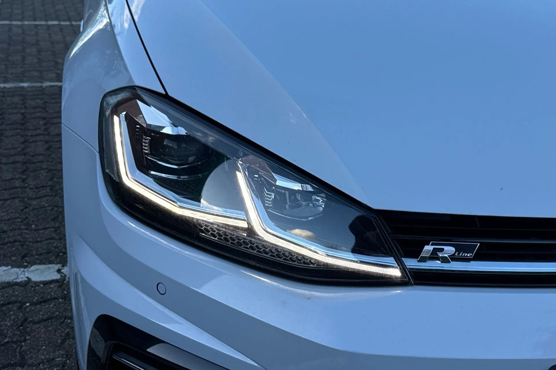 VOLKSWAGEN GOLF thumbnail image number 49