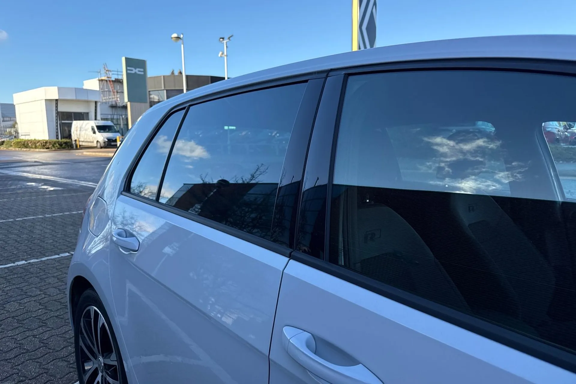 VOLKSWAGEN GOLF thumbnail image number 13