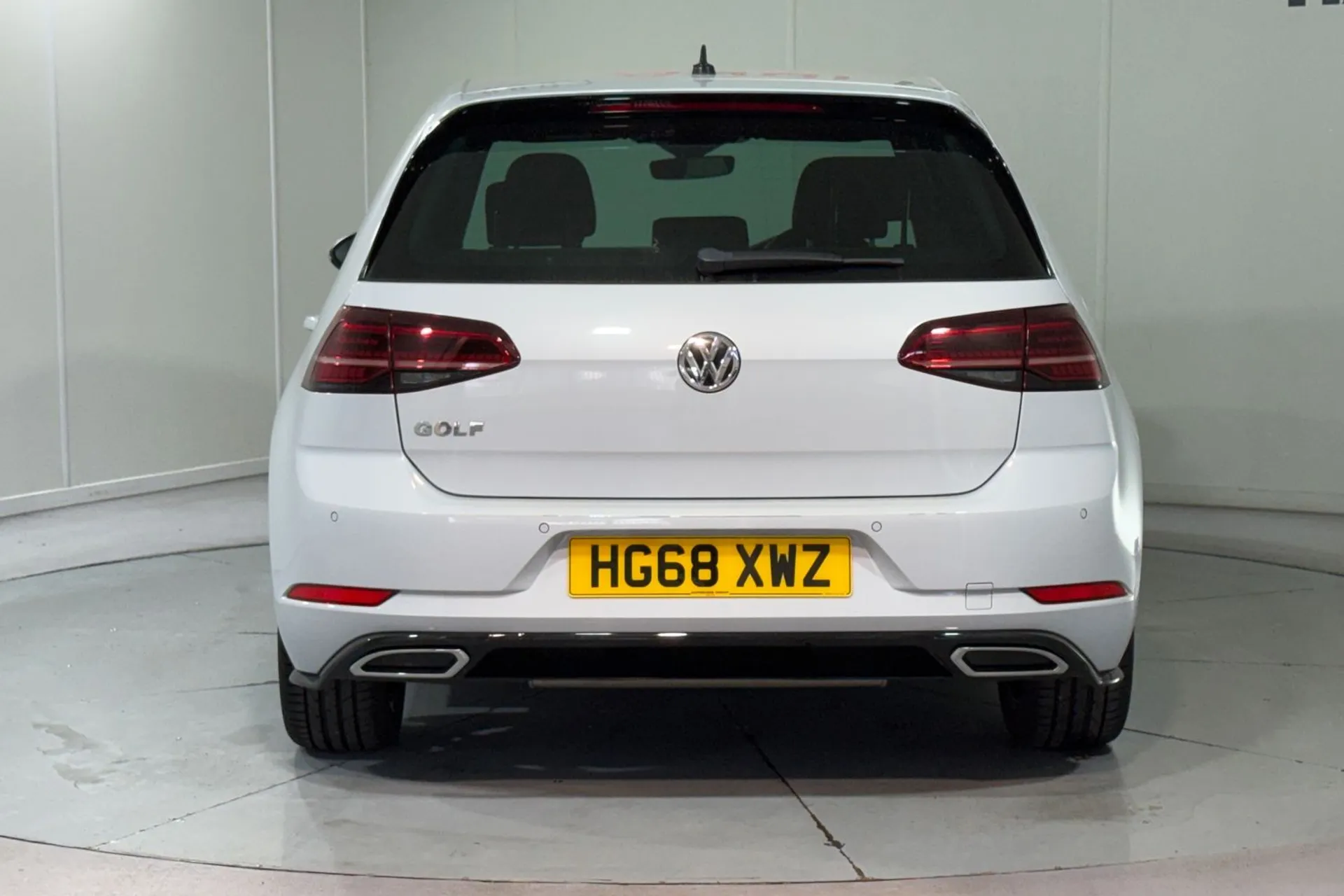 VOLKSWAGEN GOLF thumbnail image number 9