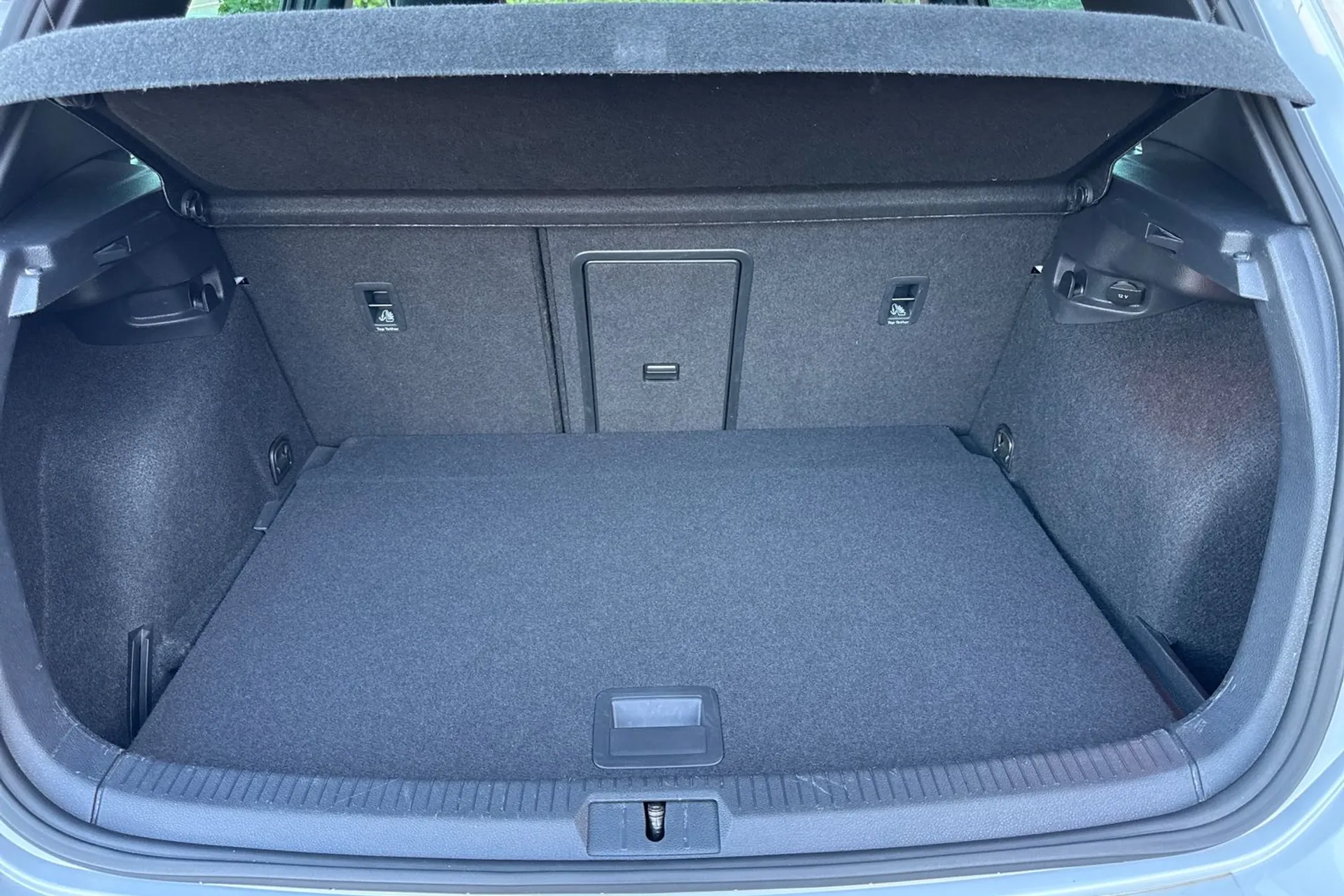 VOLKSWAGEN GOLF thumbnail image number 18