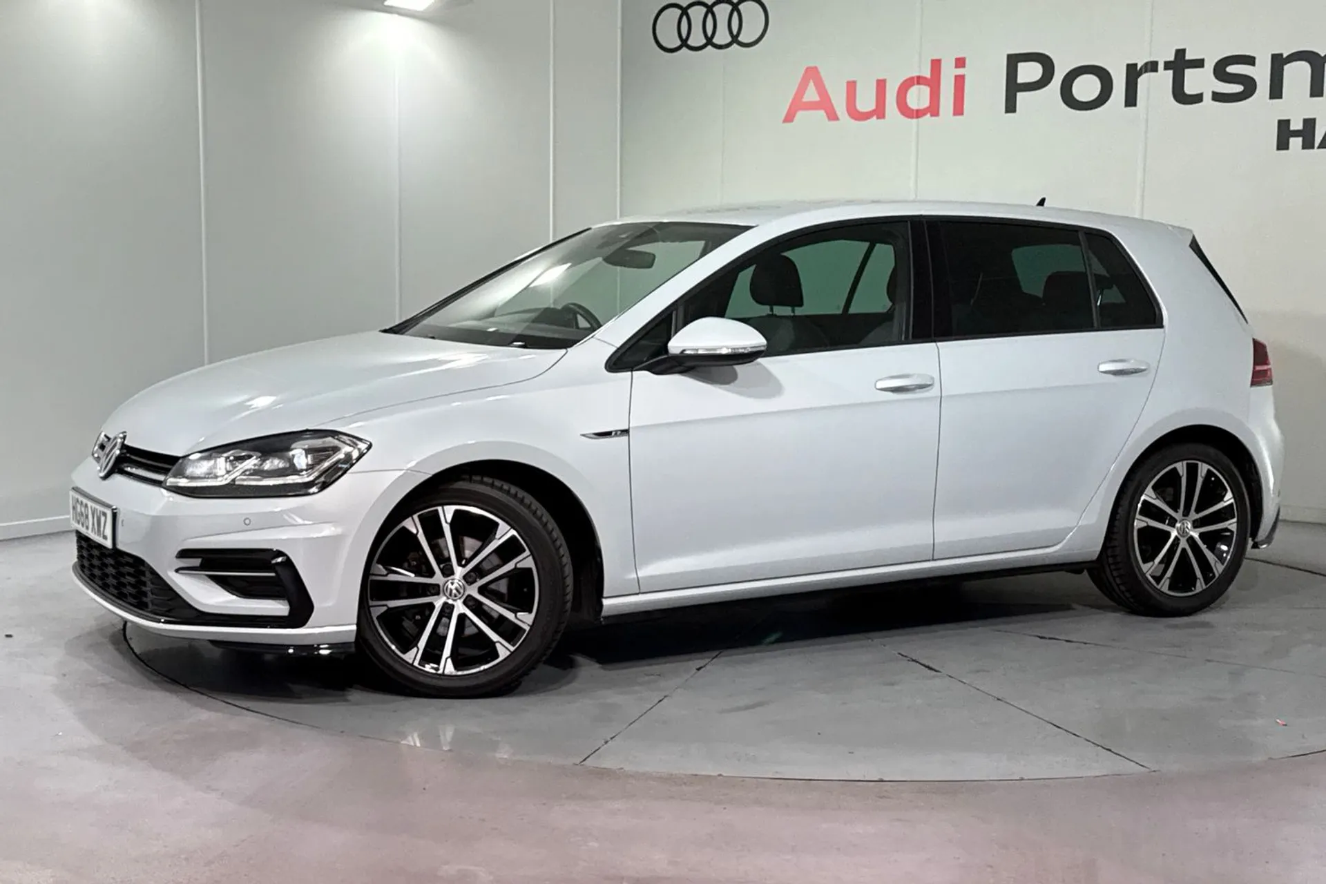 VOLKSWAGEN GOLF thumbnail image number 6