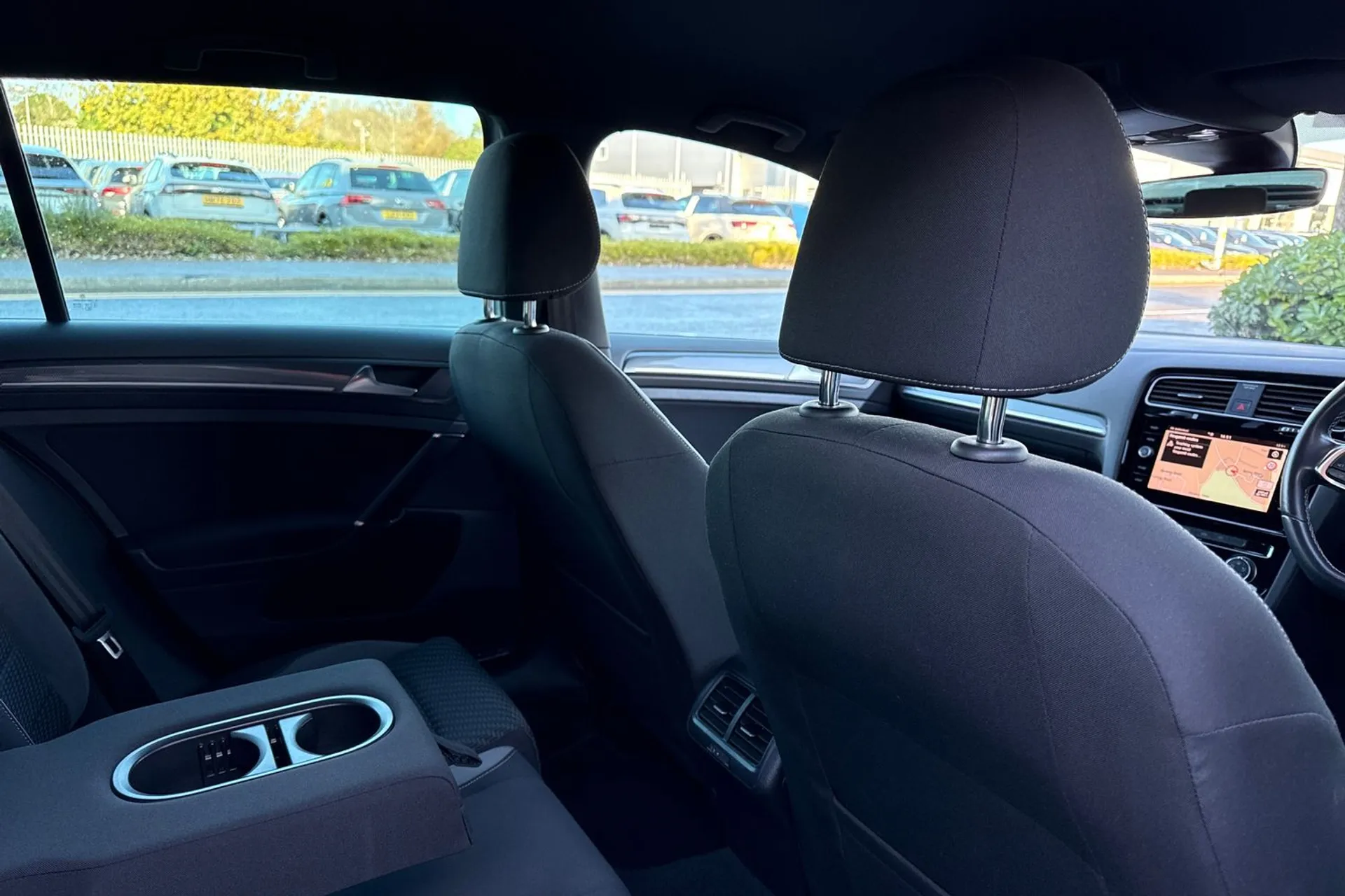 VOLKSWAGEN GOLF thumbnail image number 23