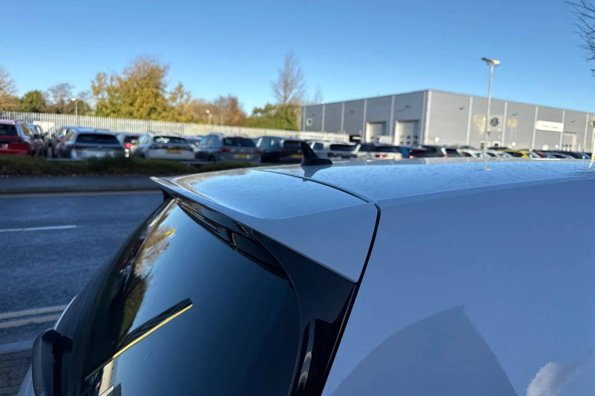 VOLKSWAGEN GOLF thumbnail image number 14