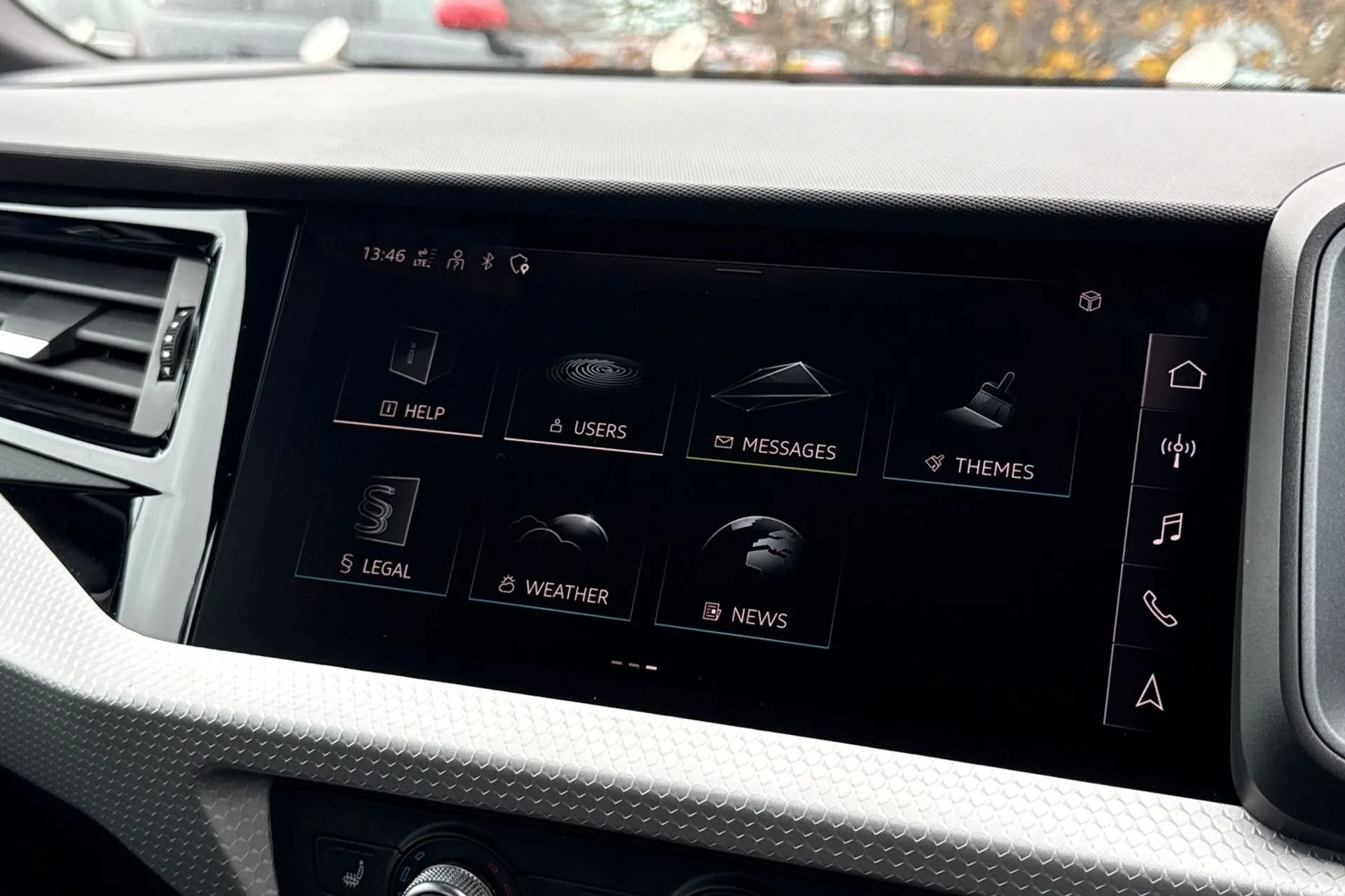 Audi A1 thumbnail image number 40