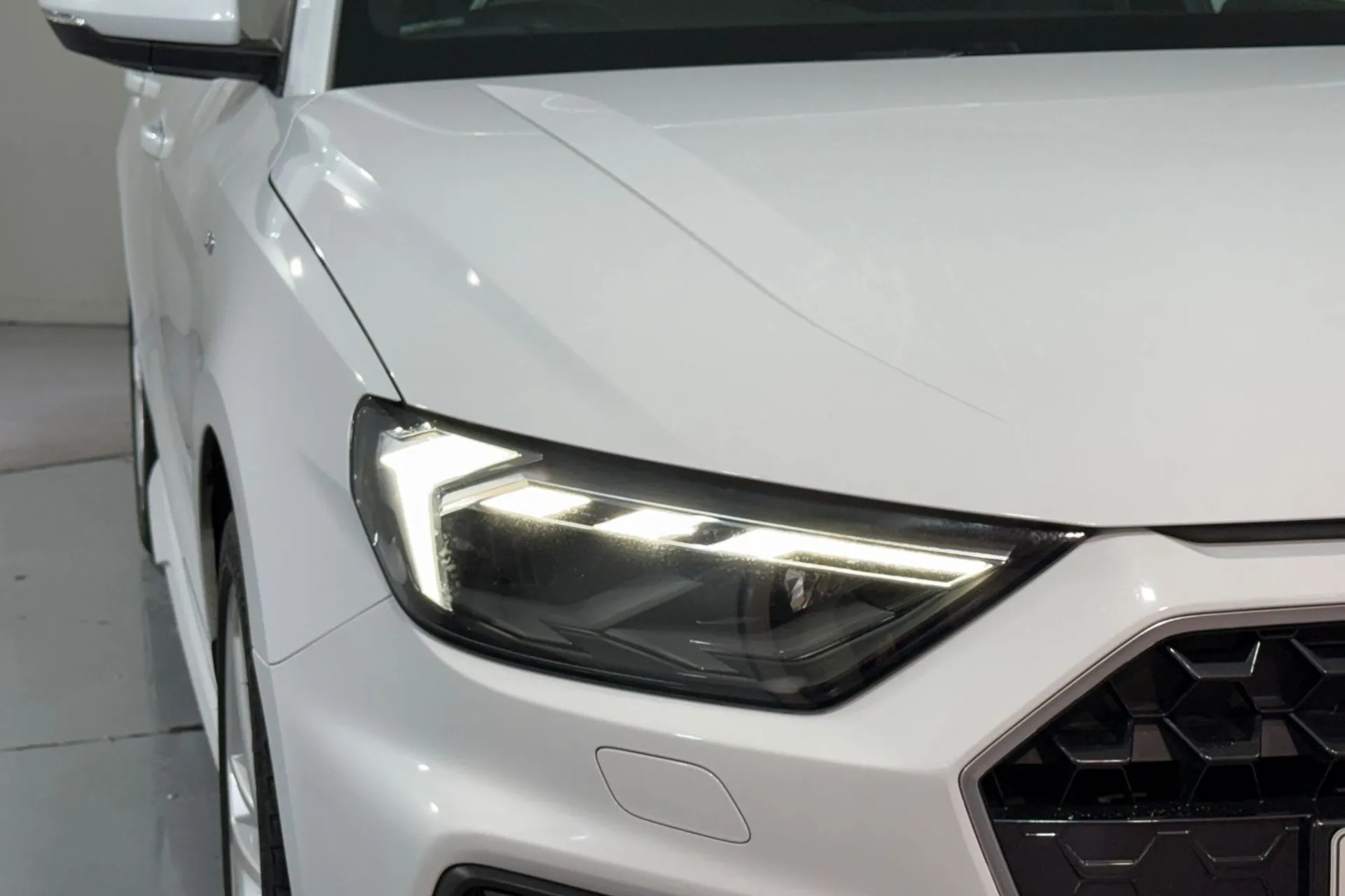 Audi A1 thumbnail image number 10