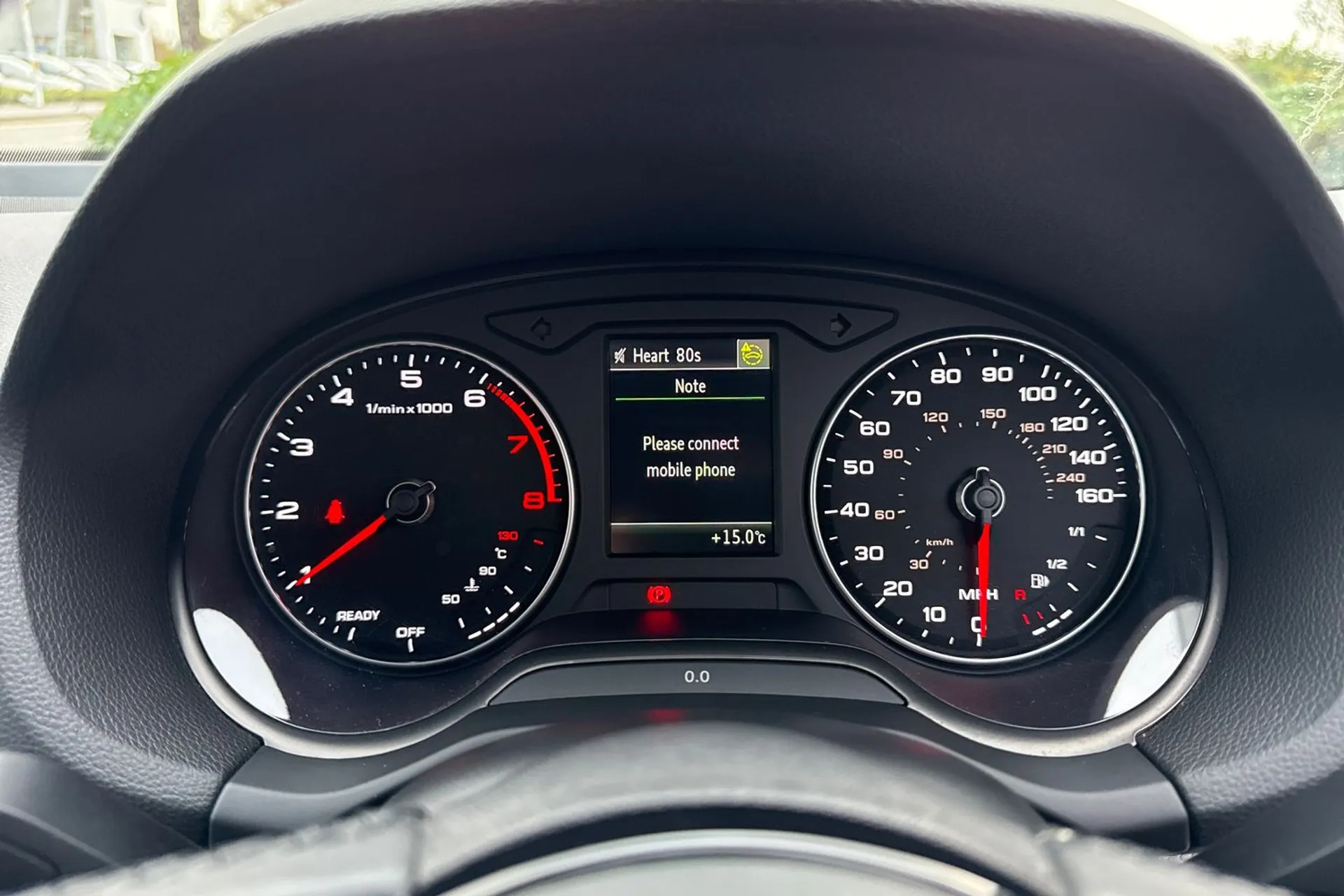 Audi Q2 thumbnail image number 32