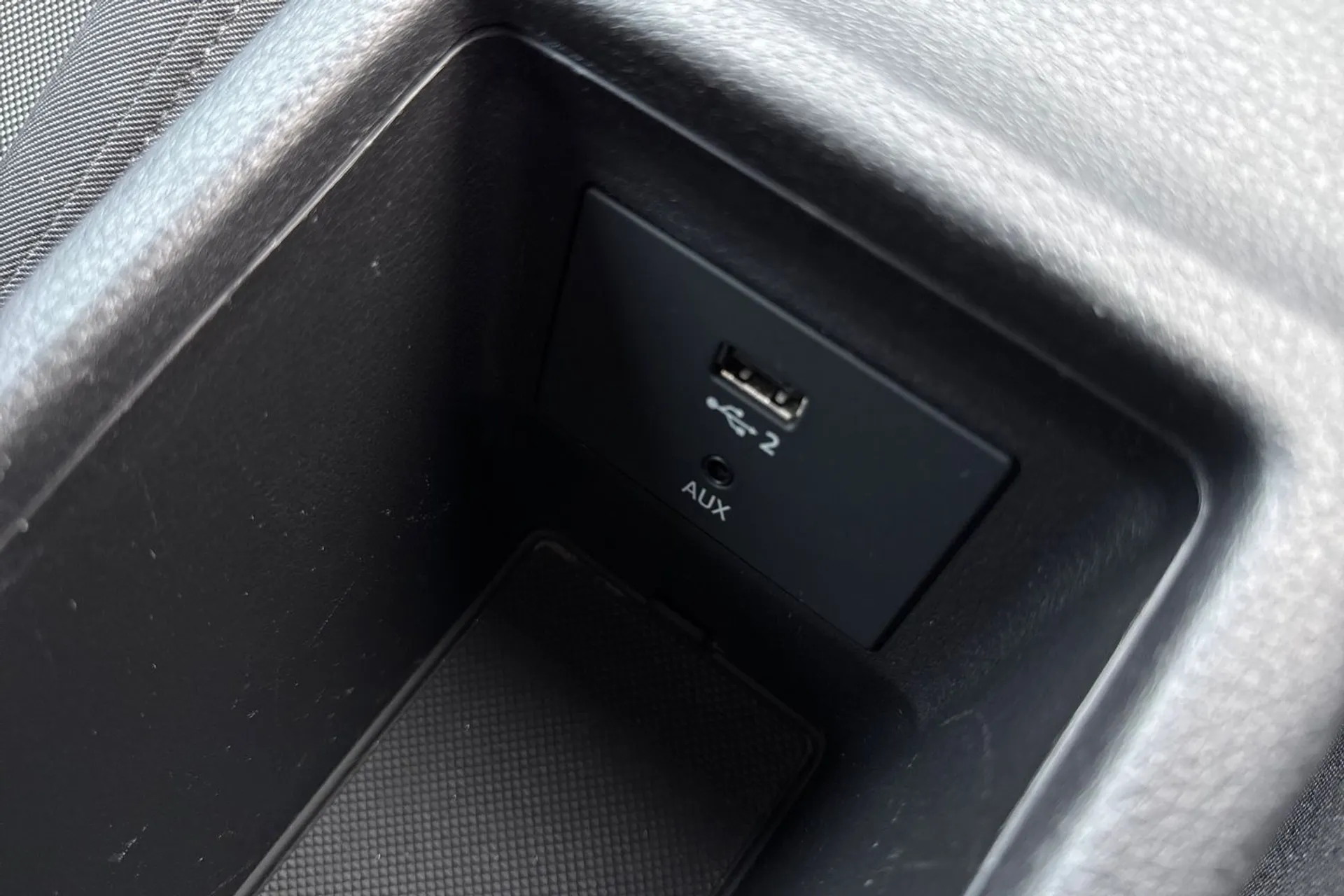 Audi Q2 thumbnail image number 48