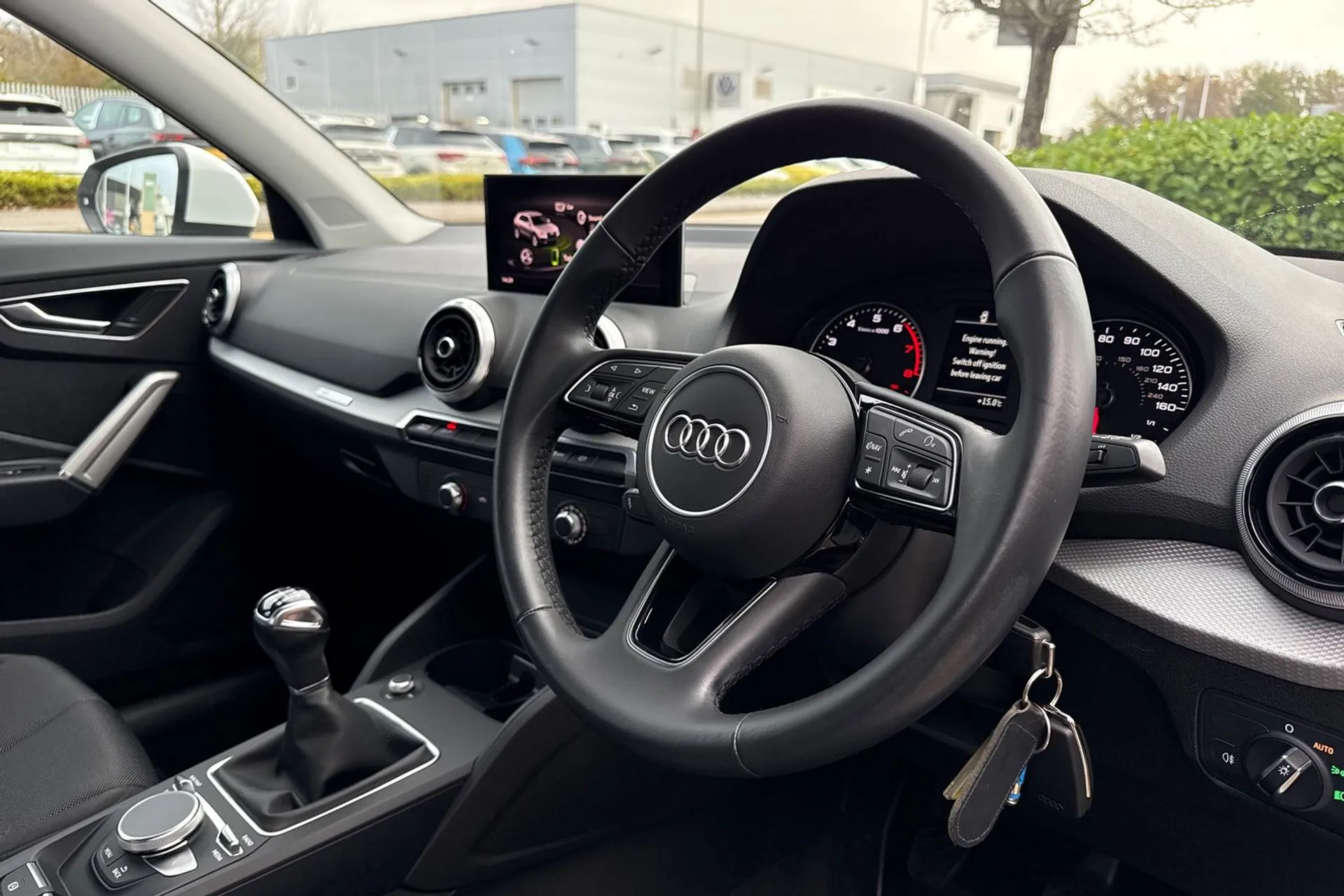 Audi Q2 thumbnail image number 31