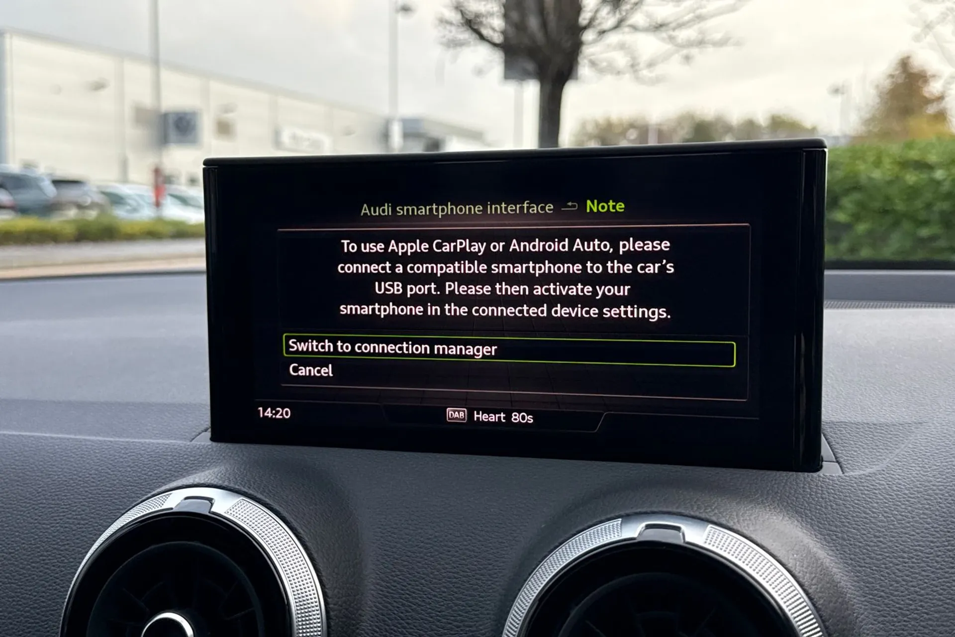 Audi Q2 thumbnail image number 28