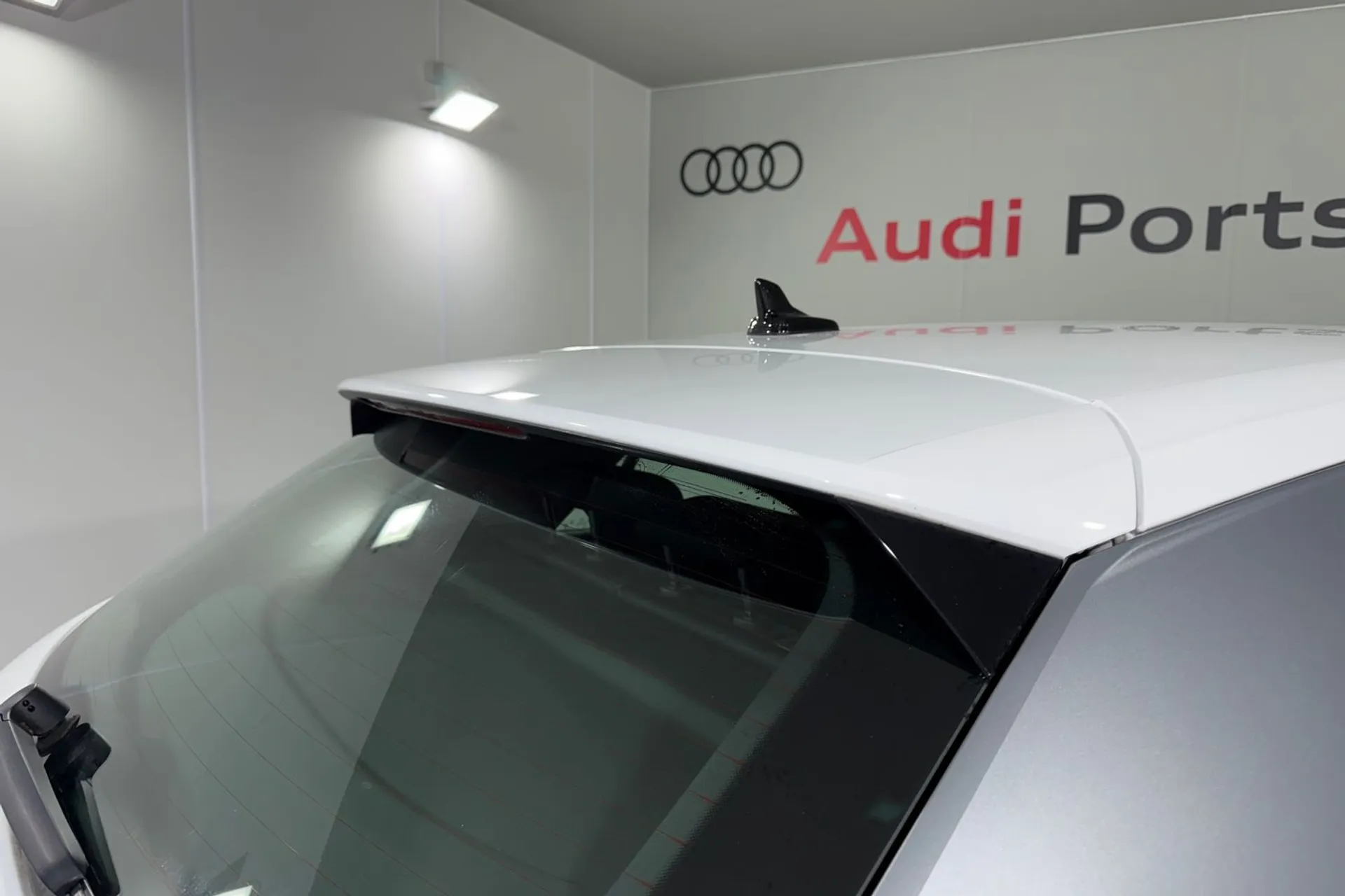 Audi Q2 thumbnail image number 14