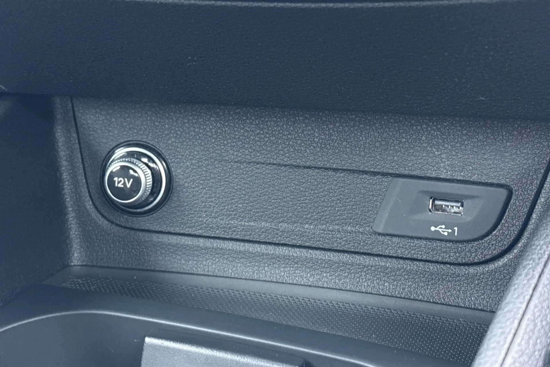 Audi Q2 thumbnail image number 51