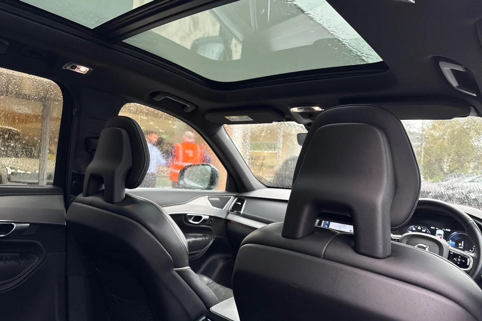 Volvo XC90 thumbnail image number 25