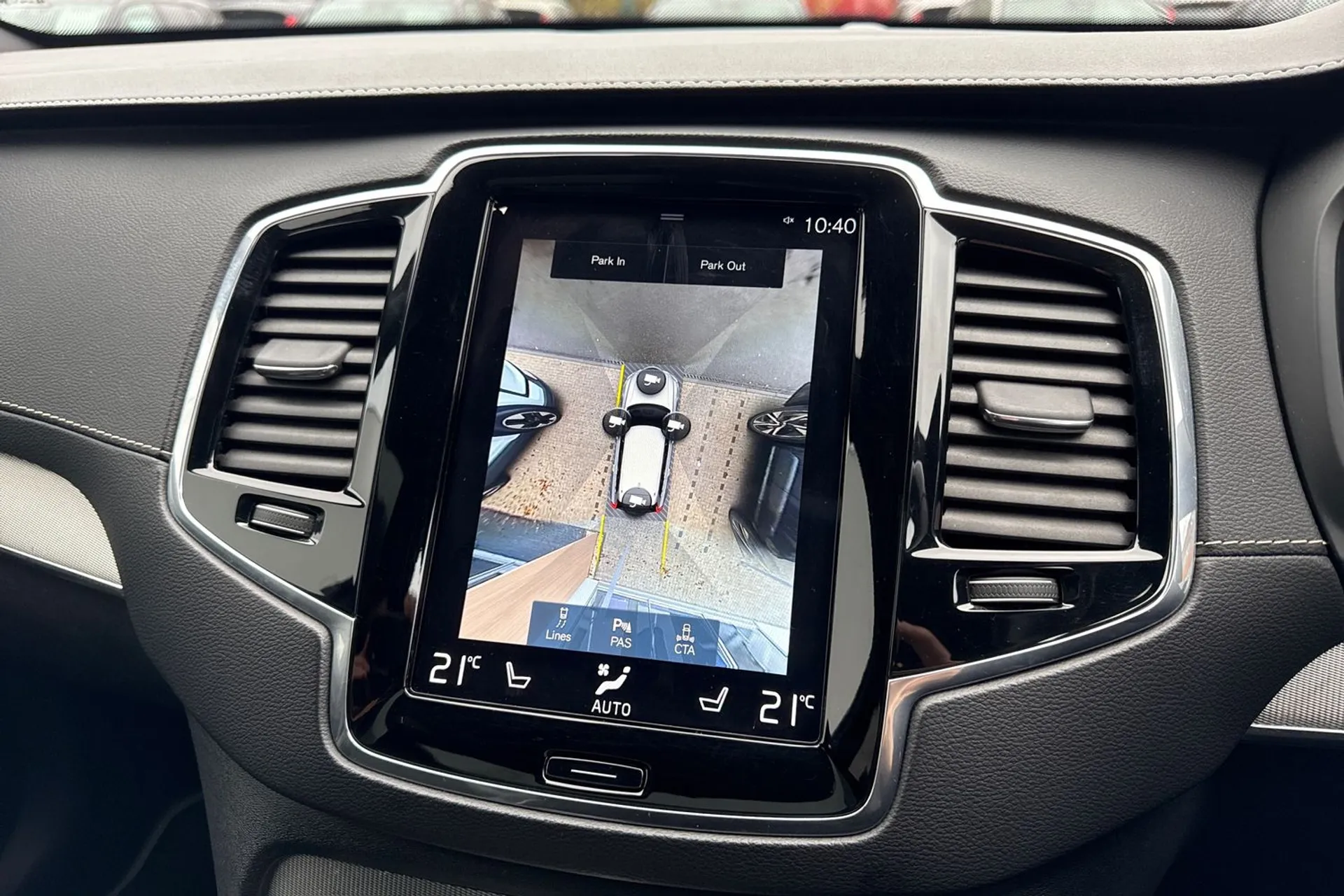 Volvo XC90 thumbnail image number 4