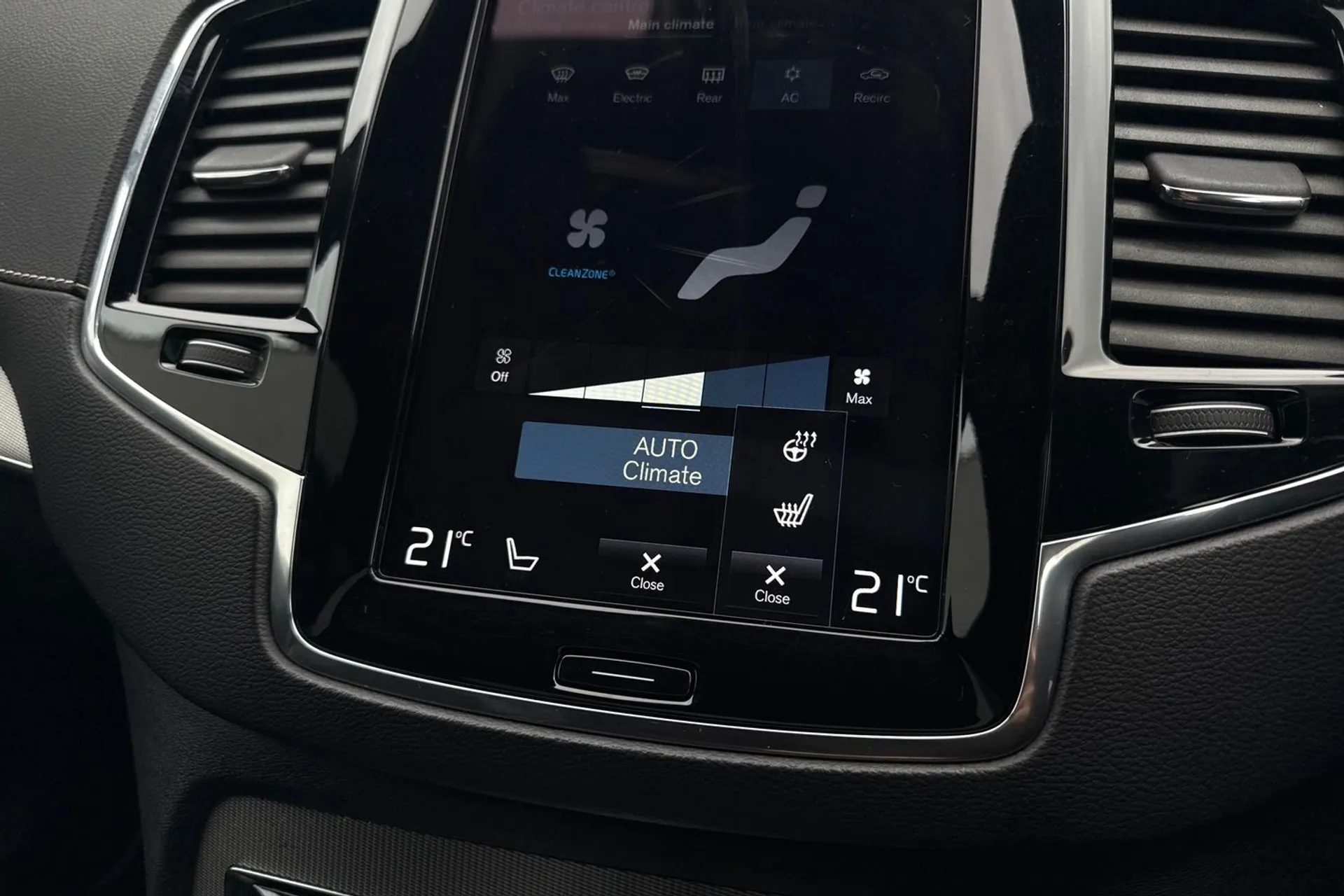 Volvo XC90 thumbnail image number 42