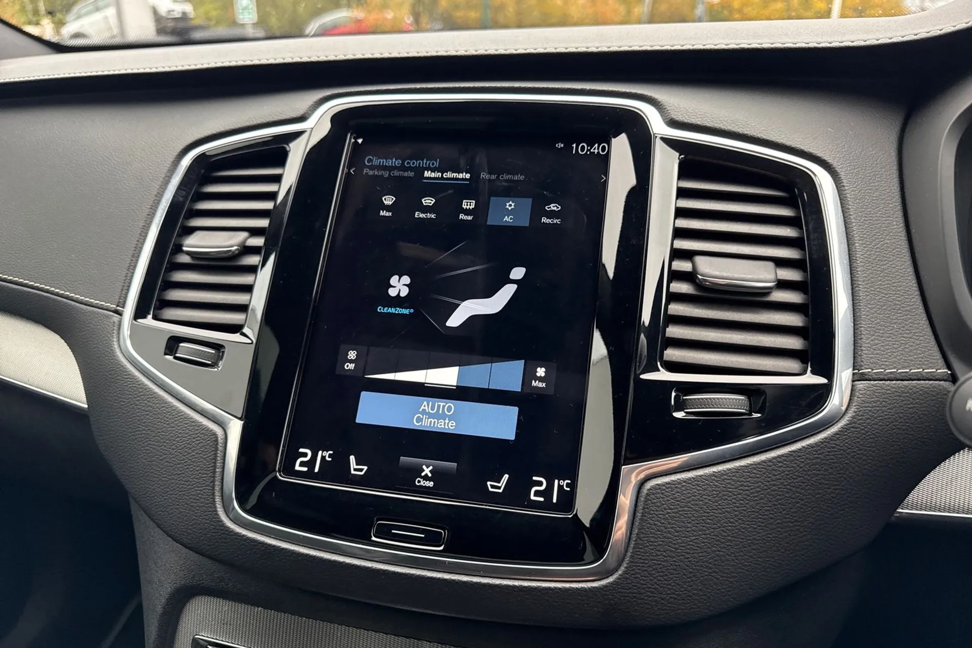 Volvo XC90 thumbnail image number 41