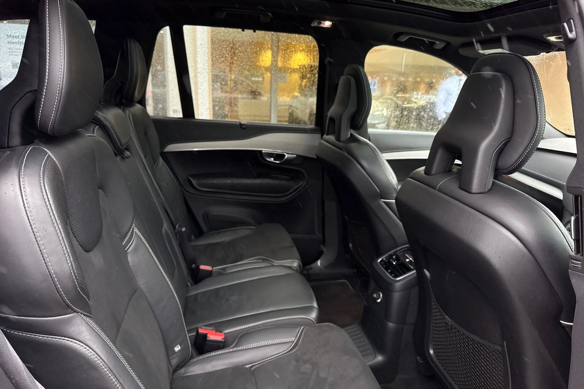 Volvo XC90 thumbnail image number 24