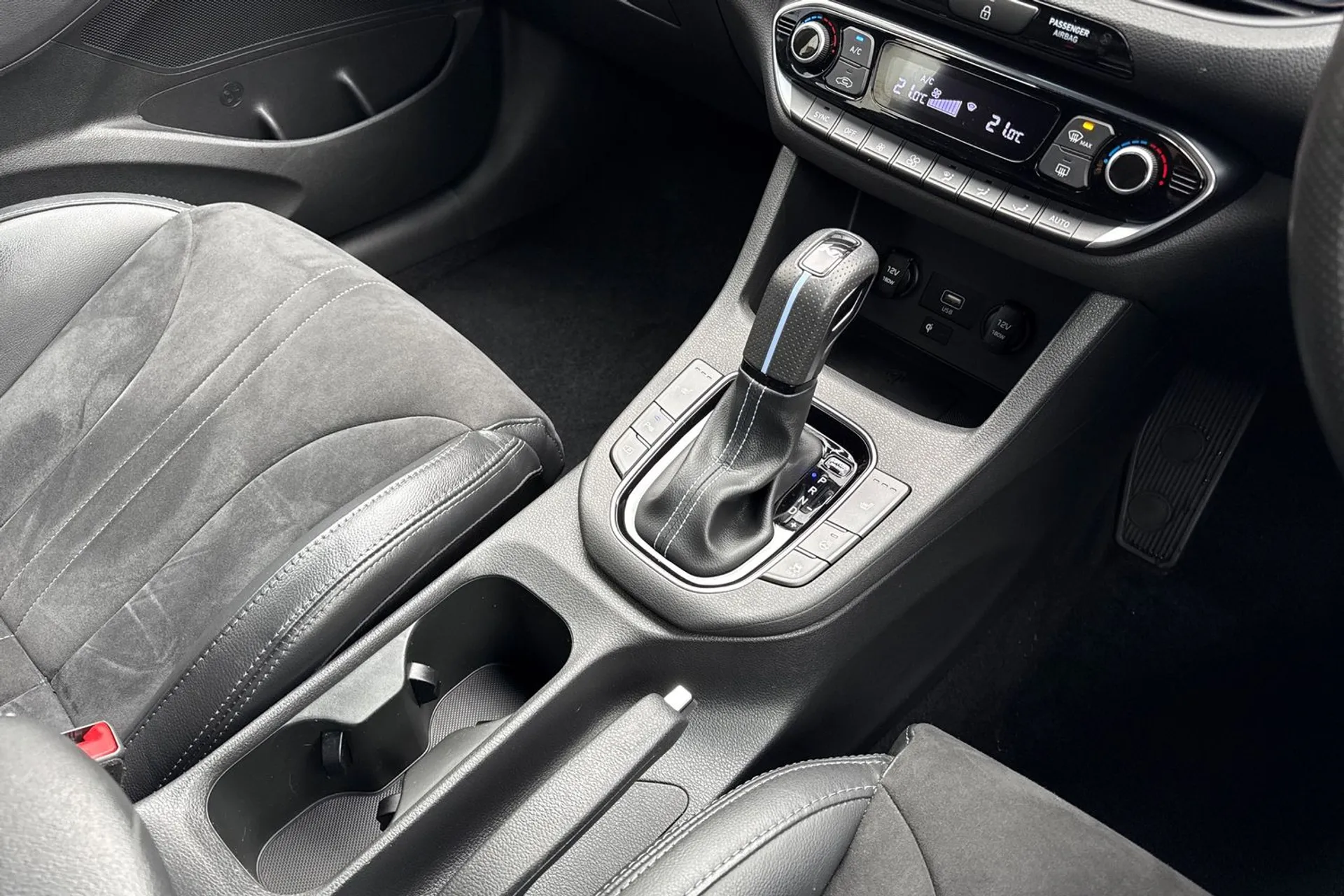 HYUNDAI I30 thumbnail image number 42